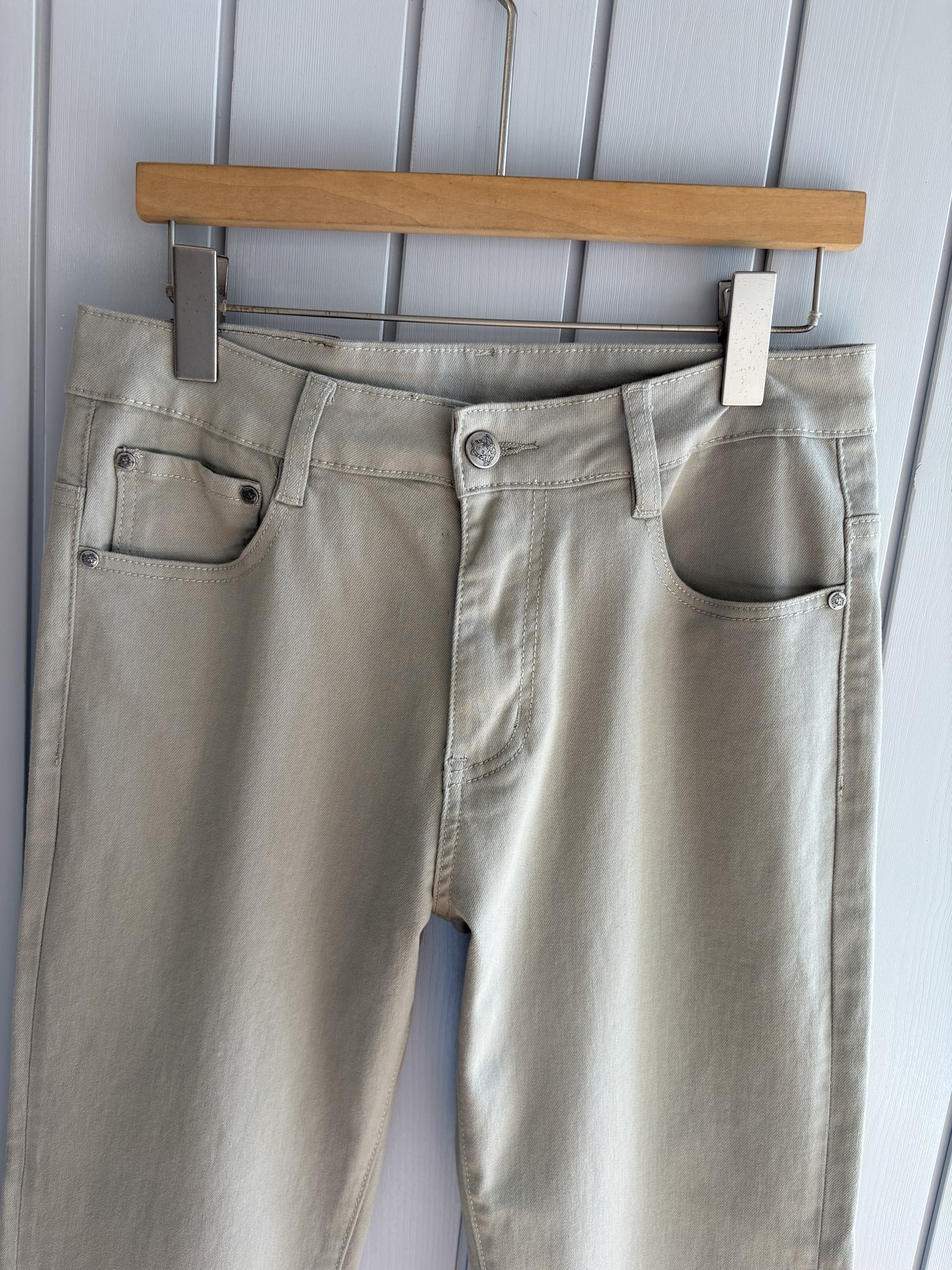 Versace Men's Beige Denim Pants with Medusa Logo - Stylish and Comfortable 6 i1749262912617 4069 0 4