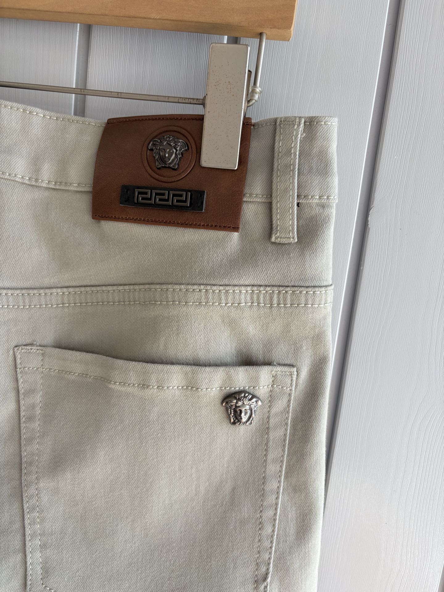 Versace Men's Beige Denim Pants with Medusa Logo - Stylish and Comfortable 10 i1749262917930 1388 0 8