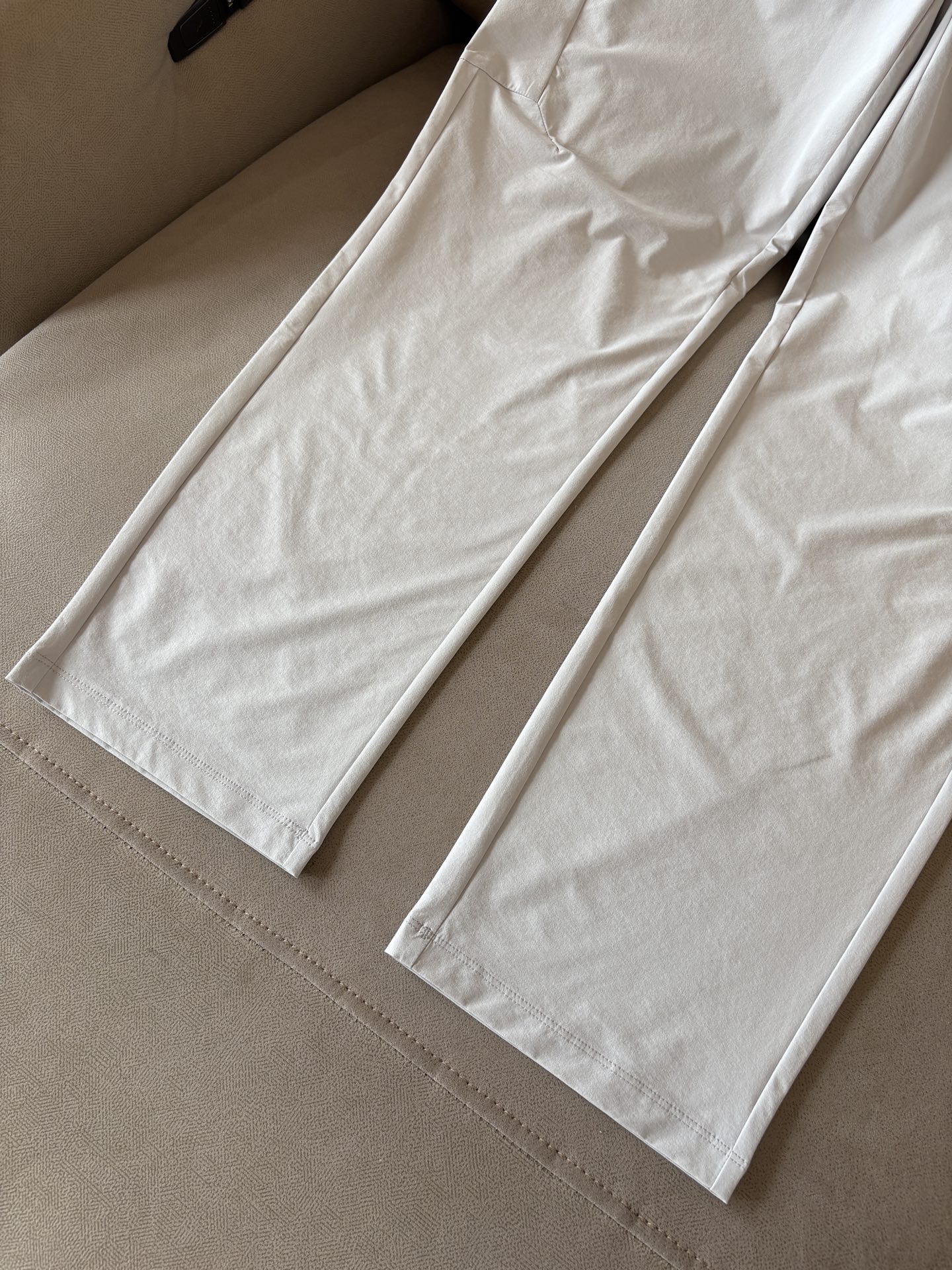 始祖鸟 官网同步 经典户外 工装裤 颜色超级正 海外同步发型 今年流行趋势 进口科技面料 M-4XL