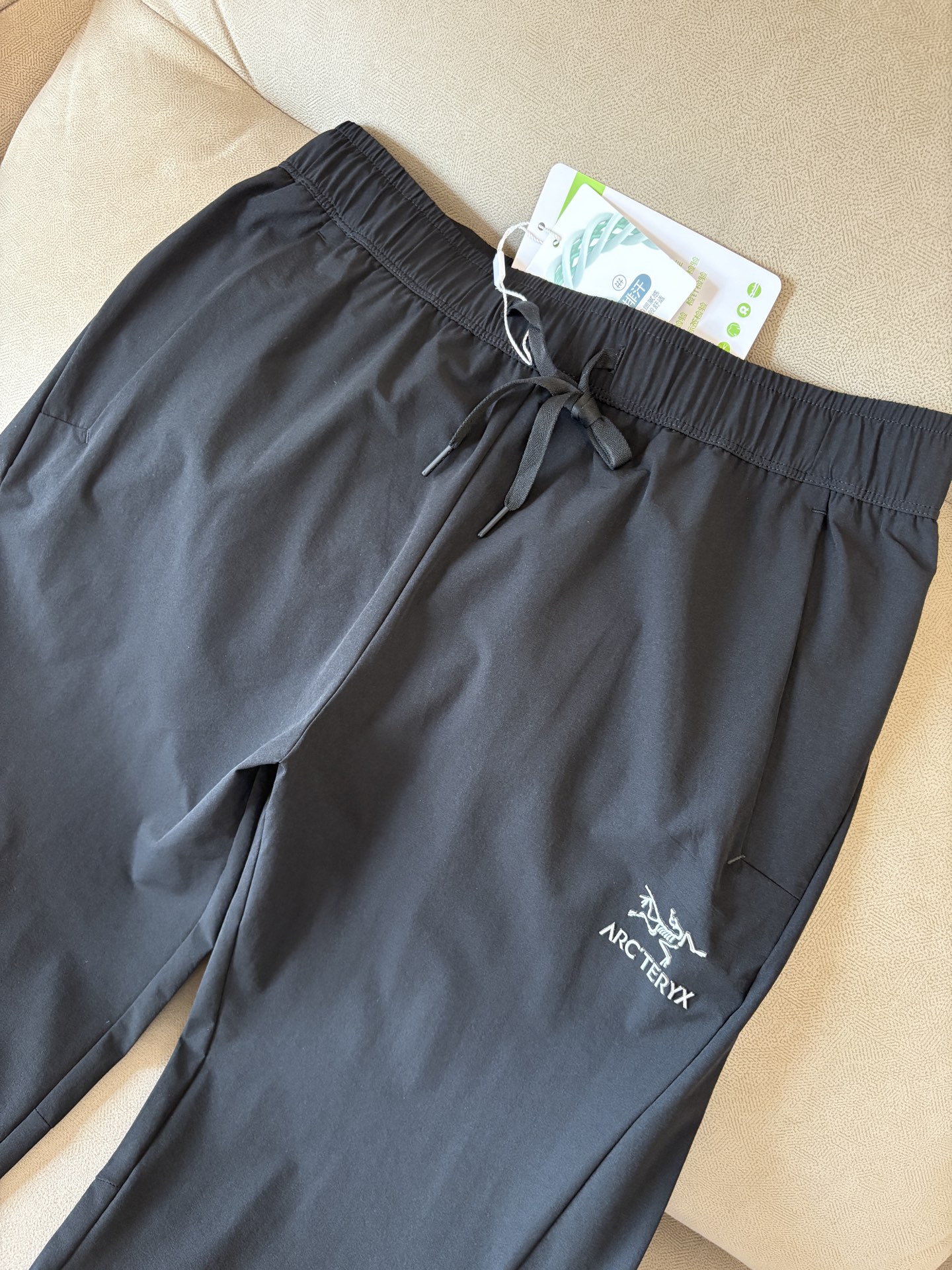 始祖鸟 官网同步 经典户外 工装裤 颜色超级正 海外同步发型 今年流行趋势 进口科技面料 M-4XL