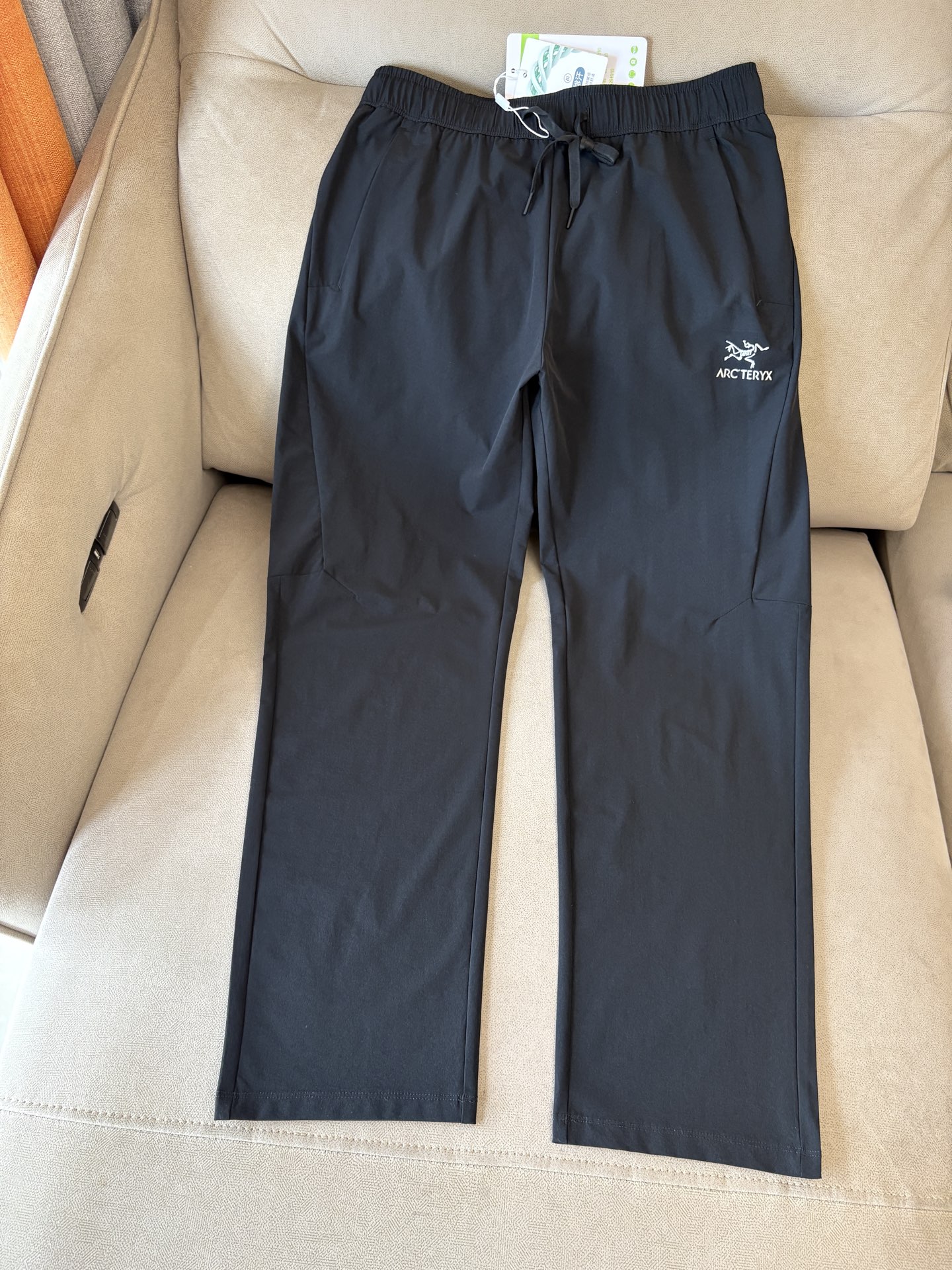 始祖鸟 官网同步 经典户外 工装裤 颜色超级正 海外同步发型 今年流行趋势 进口科技面料 M-4XL