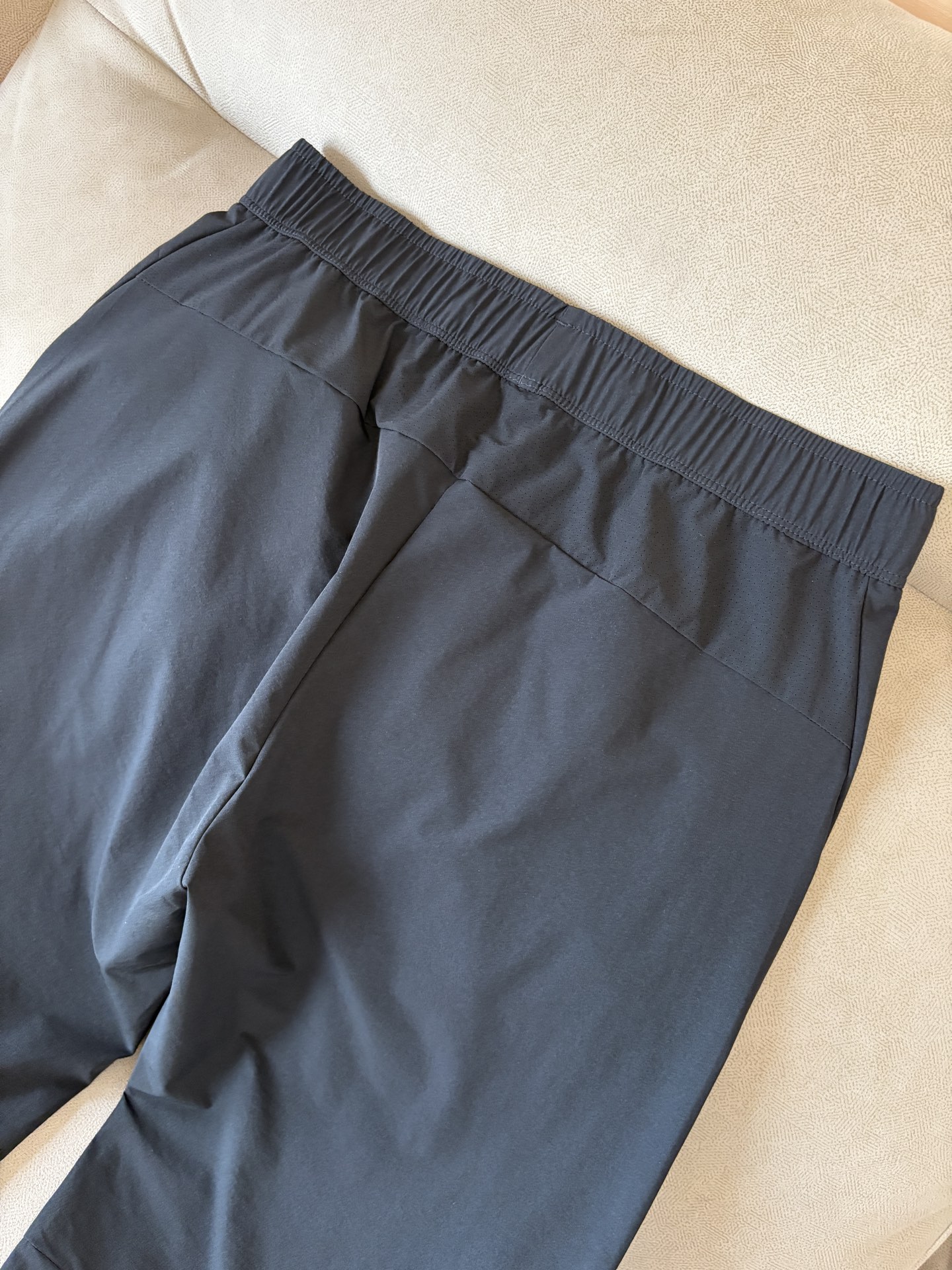 始祖鸟 官网同步 经典户外 工装裤 颜色超级正 海外同步发型 今年流行趋势 进口科技面料 M-4XL