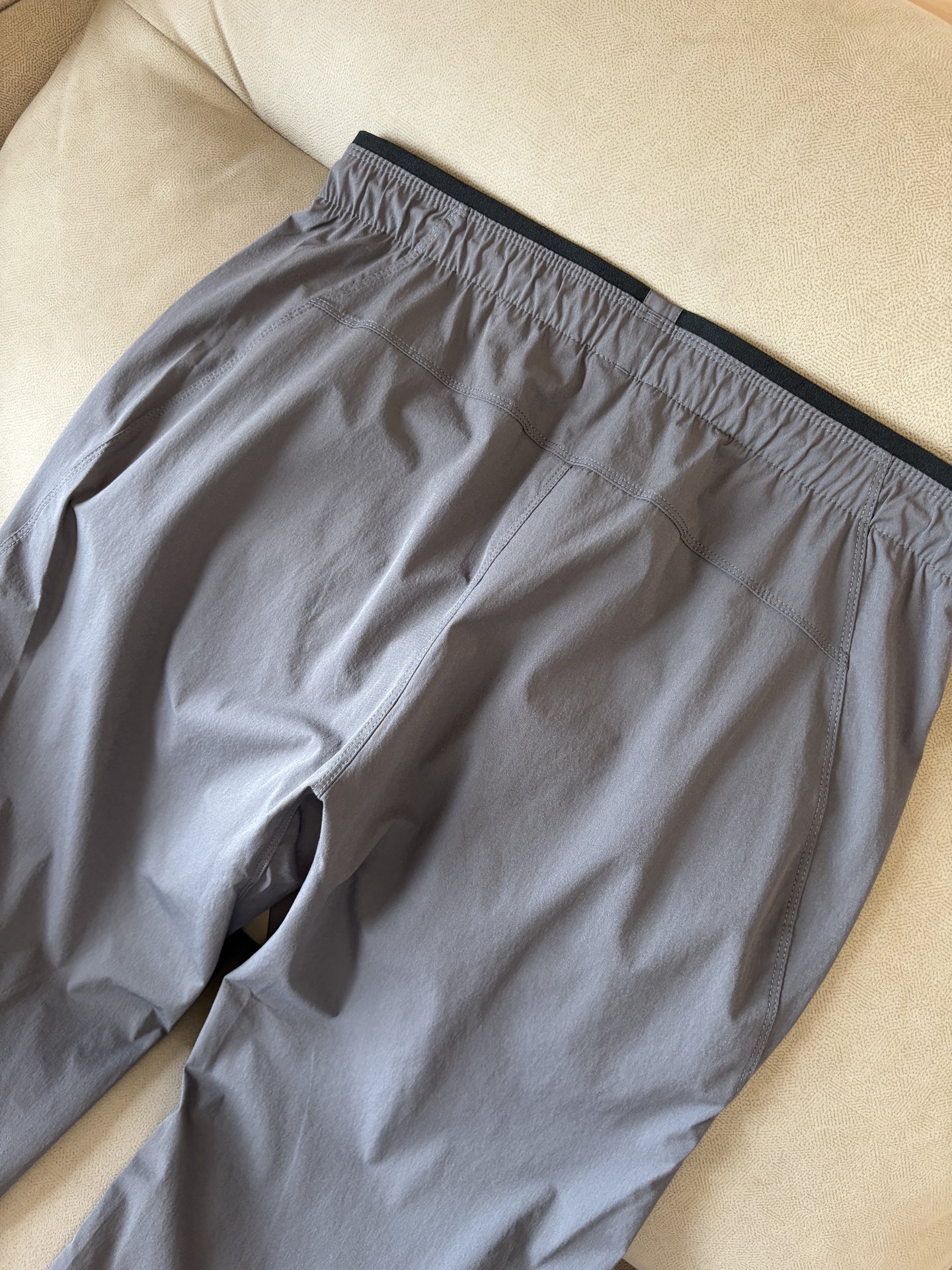 始祖鸟 官网同步 经典户外 工装裤 颜色超级正 海外同步发型 今年流行趋势 进口科技面料 L-4XL