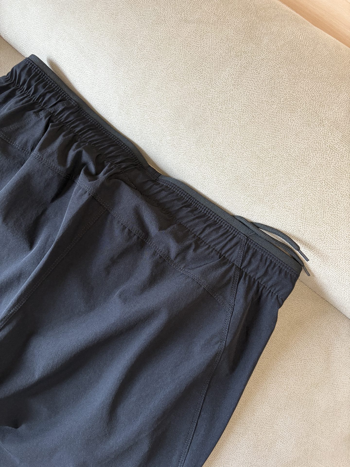 始祖鸟 官网同步 经典户外 工装裤 颜色超级正 海外同步发型 今年流行趋势 进口科技面料 L-4XL