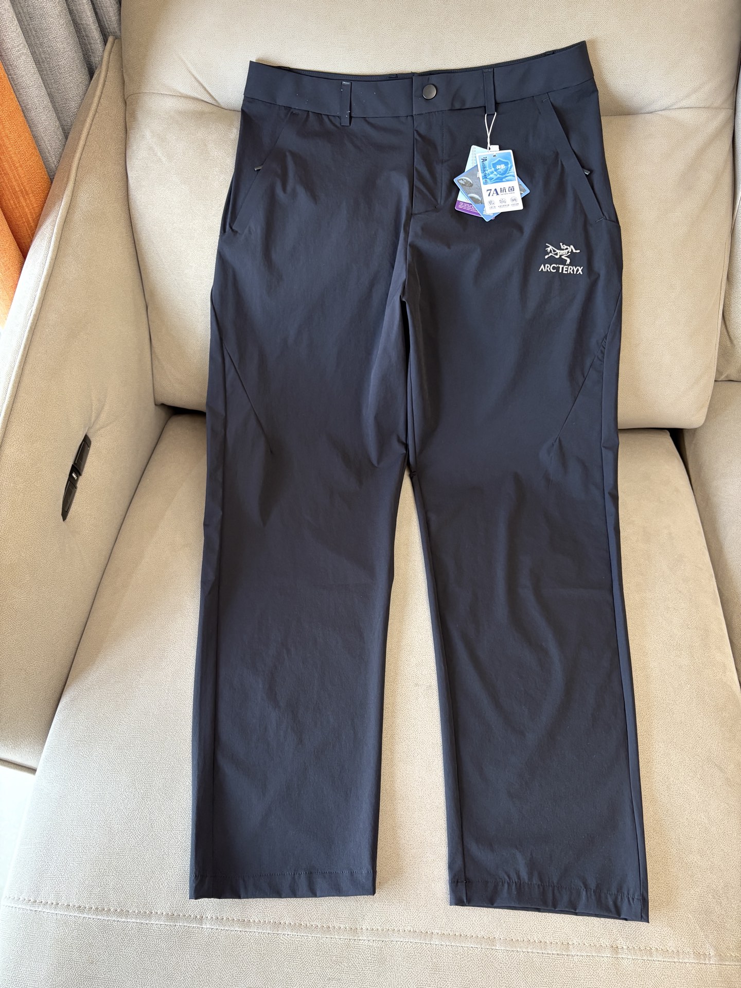 始祖鸟 官网同步 经典户外 工装裤 颜色超级正 海外同步发型 今年流行趋势 进口科技面料 M-4XL