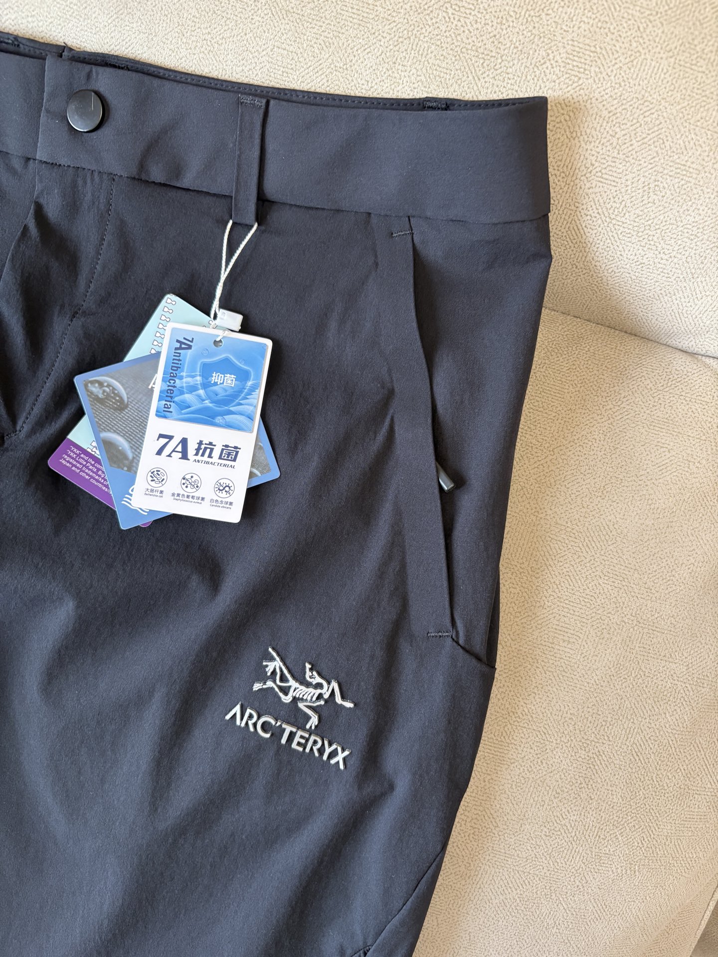 始祖鸟 官网同步 经典户外 工装裤 颜色超级正 海外同步发型 今年流行趋势 进口科技面料 M-4XL