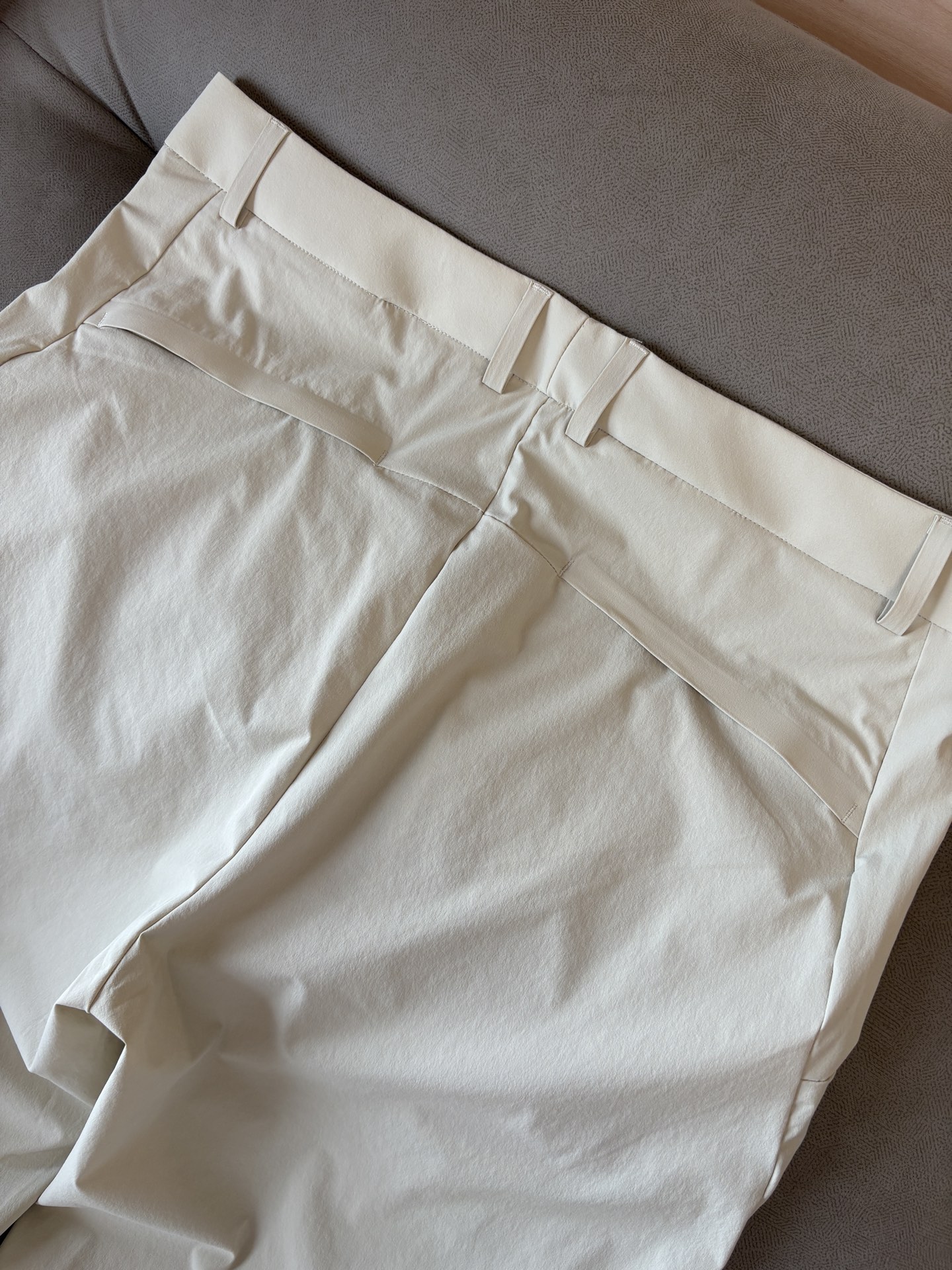 始祖鸟 官网同步 经典户外 工装裤 颜色超级正 海外同步发型 今年流行趋势 进口科技面料 M-4XL