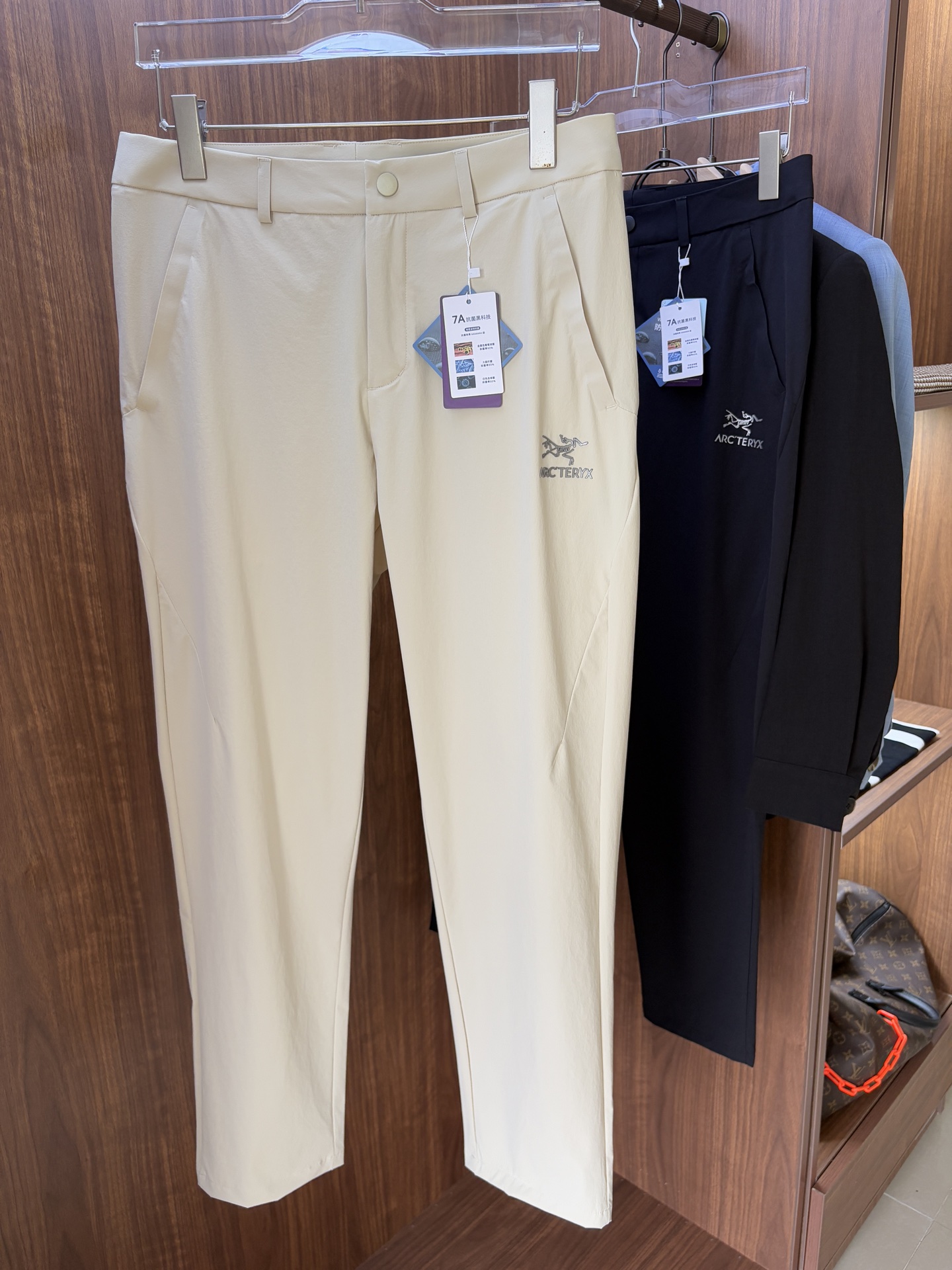 NO:481626,Archaeopteryx official website synchronization classic outdoor work pants super positive color overseas synchronous hairstyles this year's trend import technology fabric M-4XL, arc'teryx,alexander wang19860909始祖鸟 官网同步 经典户外 工装裤 颜色超级正 海外同步发型 今年流行趋势 进口科技面料 M-4XL,arc'teryx,alexander wang,Men's clothing