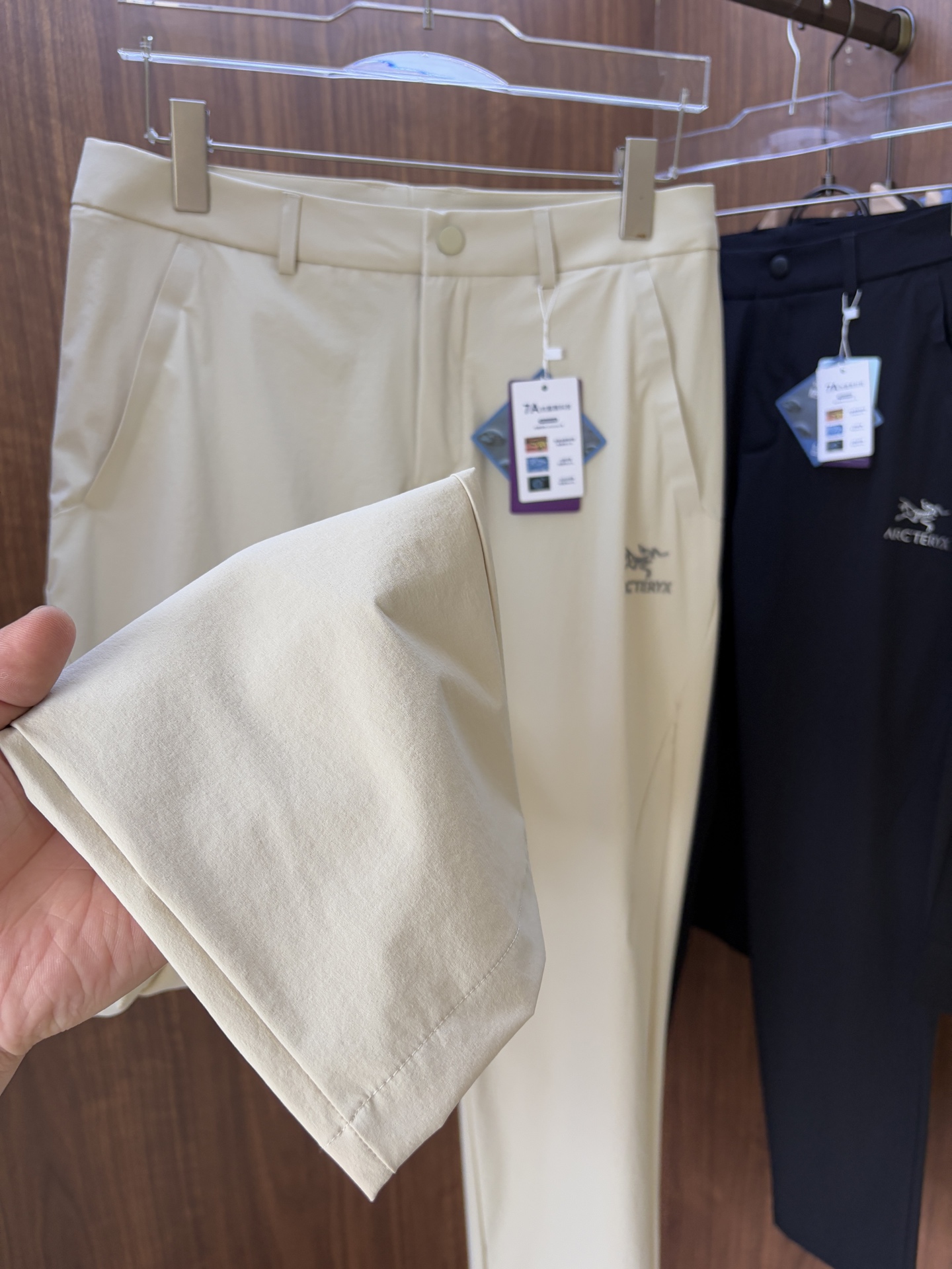 始祖鸟 官网同步 经典户外 工装裤 颜色超级正 海外同步发型 今年流行趋势 进口科技面料 M-4XL