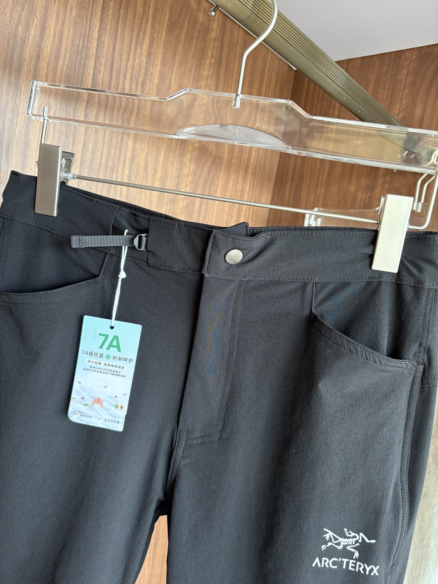 始祖鸟 官网同步 经典户外 工装裤 颜色超级正 海外同步发型 今年流行趋势 进口科技面料 M-3XL