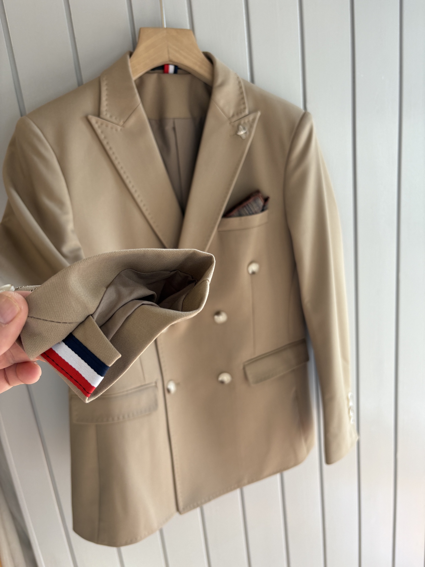 Hand-Sewn Summer Suits: Unique, Elegant, and Practical Craftsmanship for Gentlemen - 图片 6