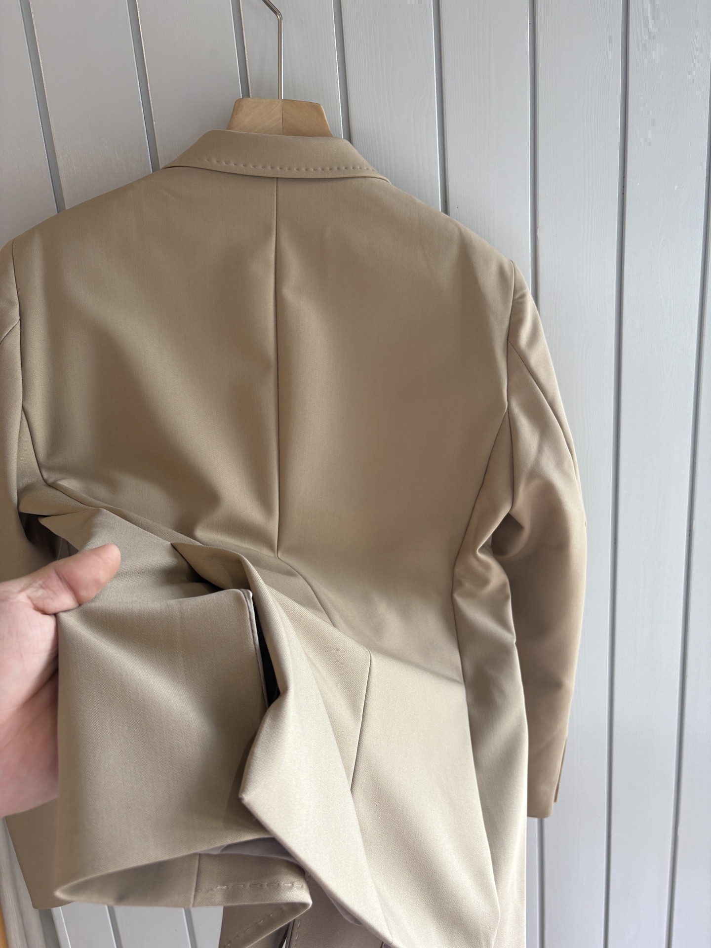 Hand-Sewn Summer Suits: Unique, Elegant, and Practical Craftsmanship for Gentlemen - 图片 8