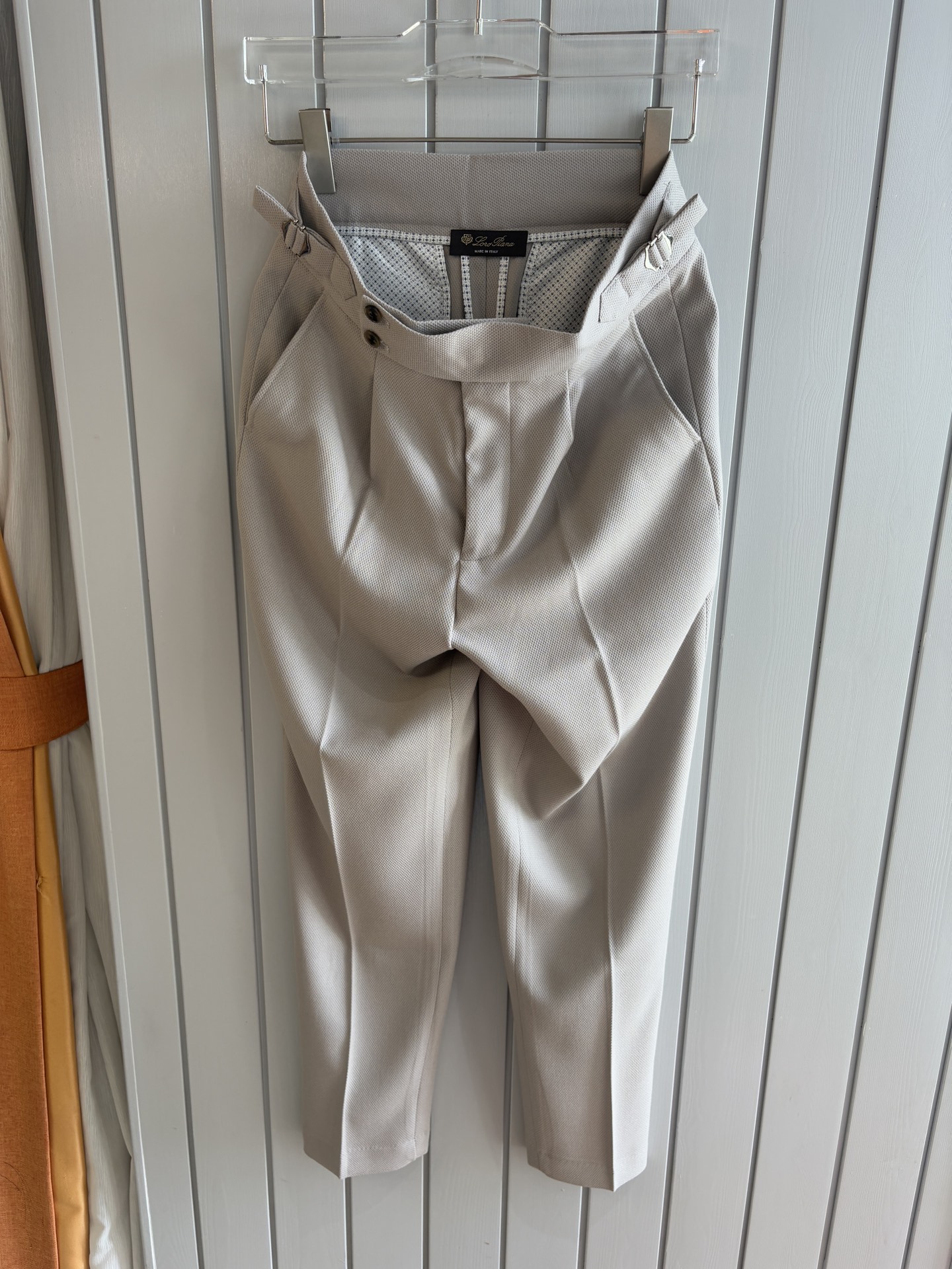 Luxury Naples Fabrics: Timeless Elegance and Comfort in Every Wear - 图片 9