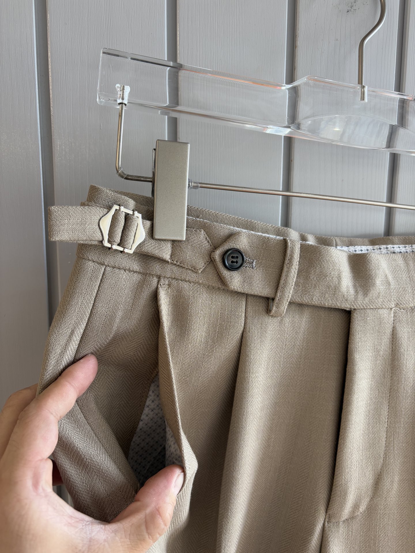 Luxury Naples Fabrics: Timeless Elegance and Comfort in Every Wear - 图片 6