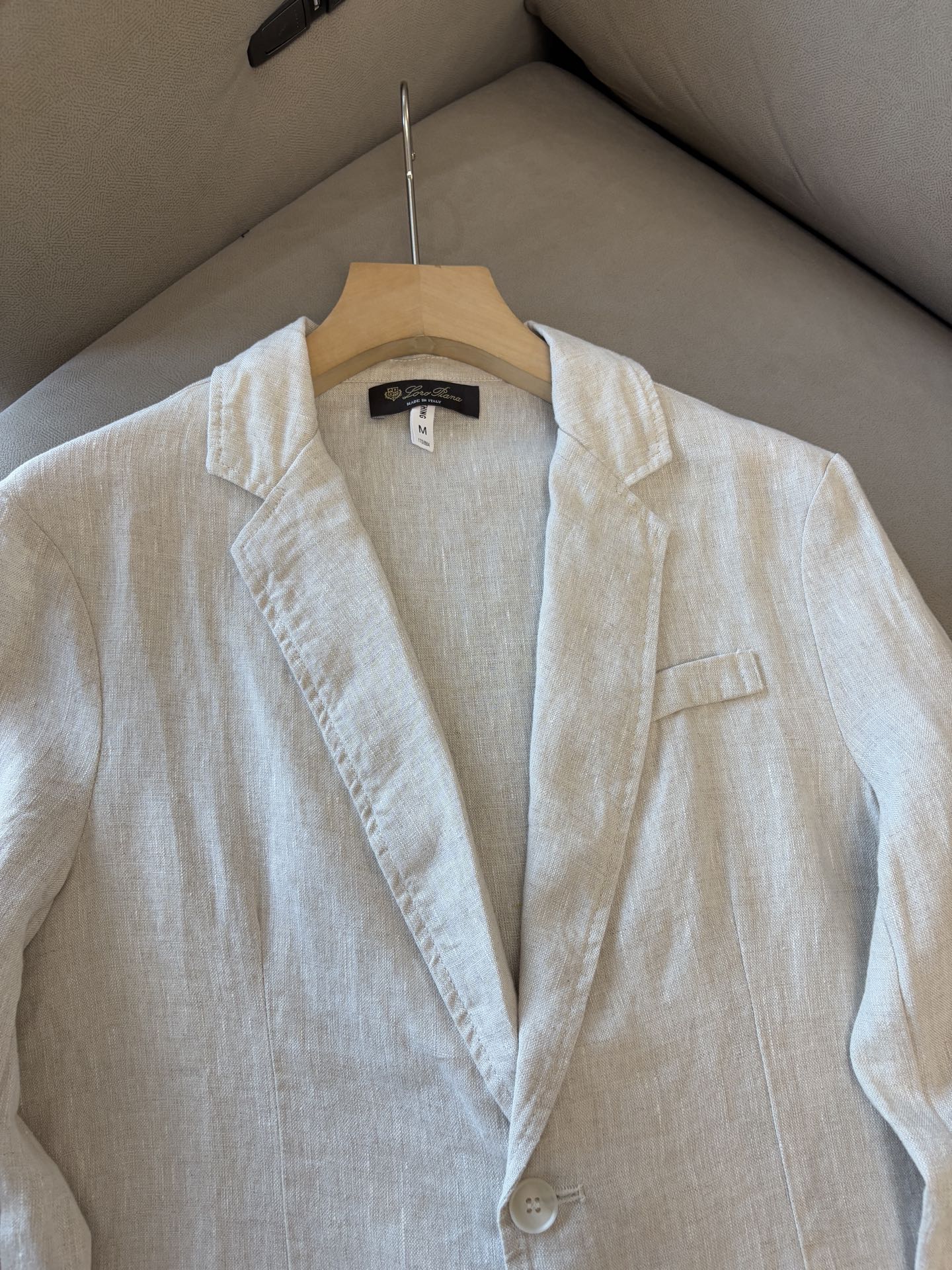 Luxurious Solbati Suit: Timeless Elegance with Modern Charisma in Imported Linen - 图片 3