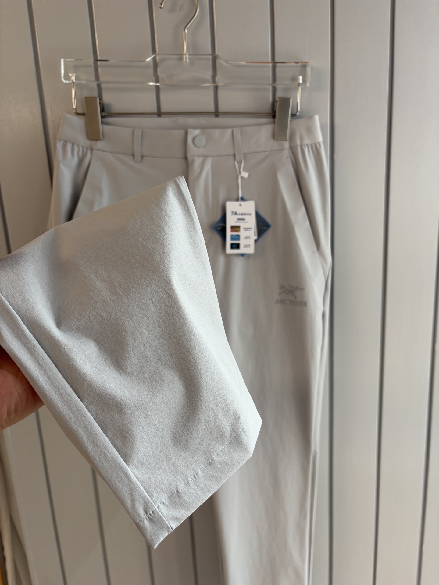 始祖鸟 官网同步 经典户外 工装裤 颜色超级正 海外同步发型 今年流行趋势 进口科技面料 M-3XL