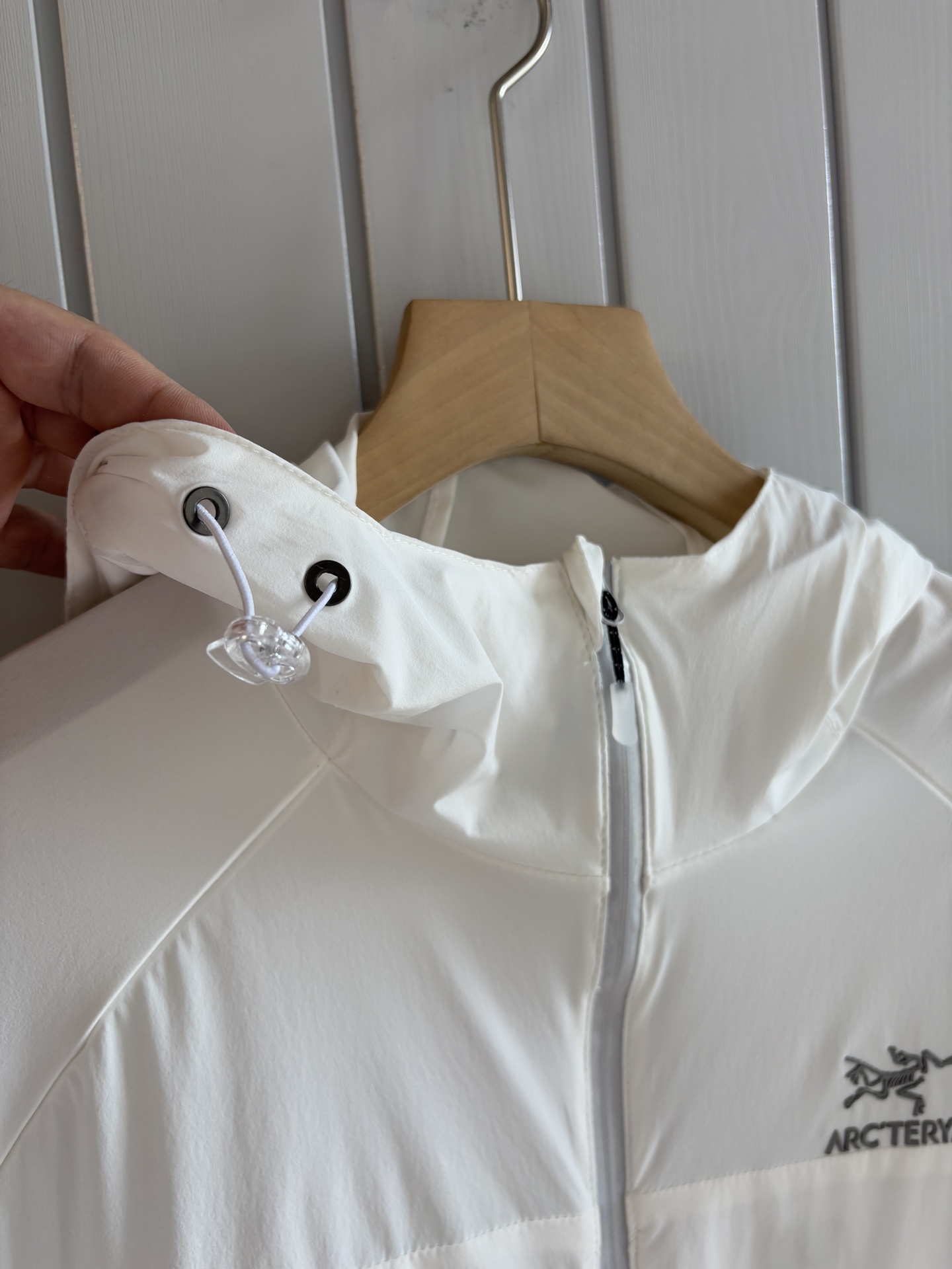 High-Quality Skin Jackets for Hot Weather Adventures: Squamish Company’s TyonoTM 3.0 Fabric, Wind-Proof, 50+ UV Protection. - 图片 7