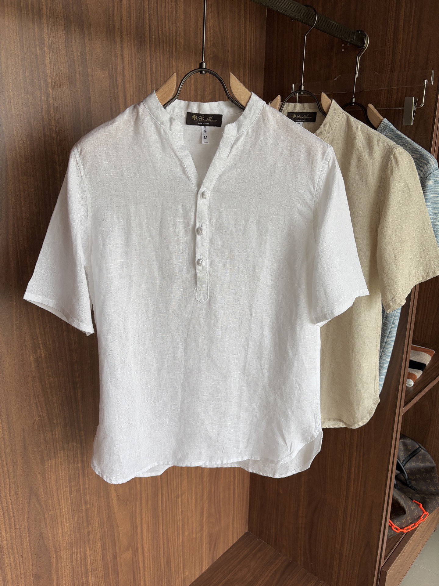 lP🆕20%亚麻男士短袖，男装界的天花板，这款翻领麻料衫短袖精准到每一针的细腻工艺，完全区别于普通面料裁