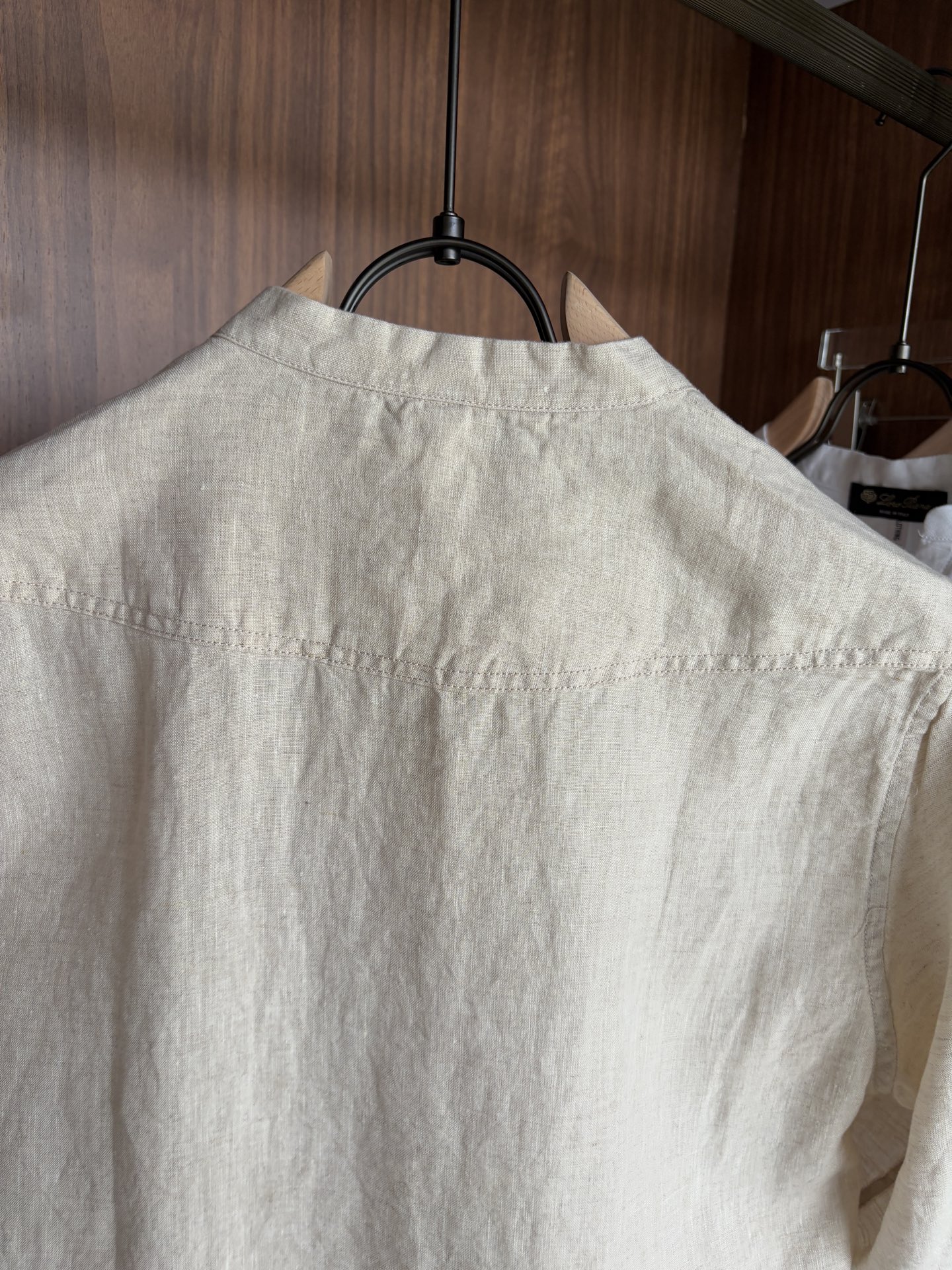 lP🆕20%亚麻男士短袖，男装界的天花板，这款翻领麻料衫短袖精准到每一针的细腻工艺，完全区别于普通面料裁