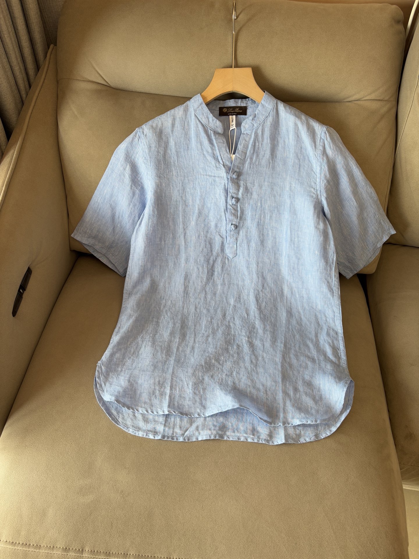 lP🆕20%亚麻男士短袖，男装界的天花板，这款翻领麻料衫短袖精准到每一针的细腻工艺，完全区别于普通面料裁