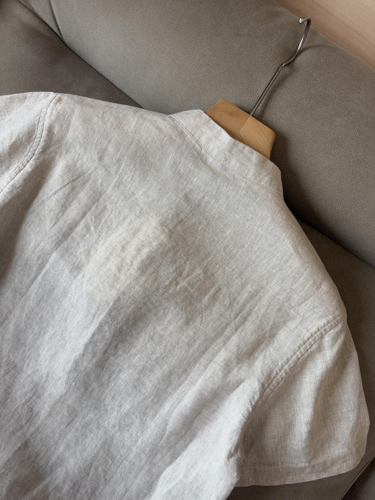 lP🆕20%亚麻男士短袖，男装界的天花板，这款翻领麻料衫短袖精准到每一针的细腻工艺，完全区别于普通面料裁