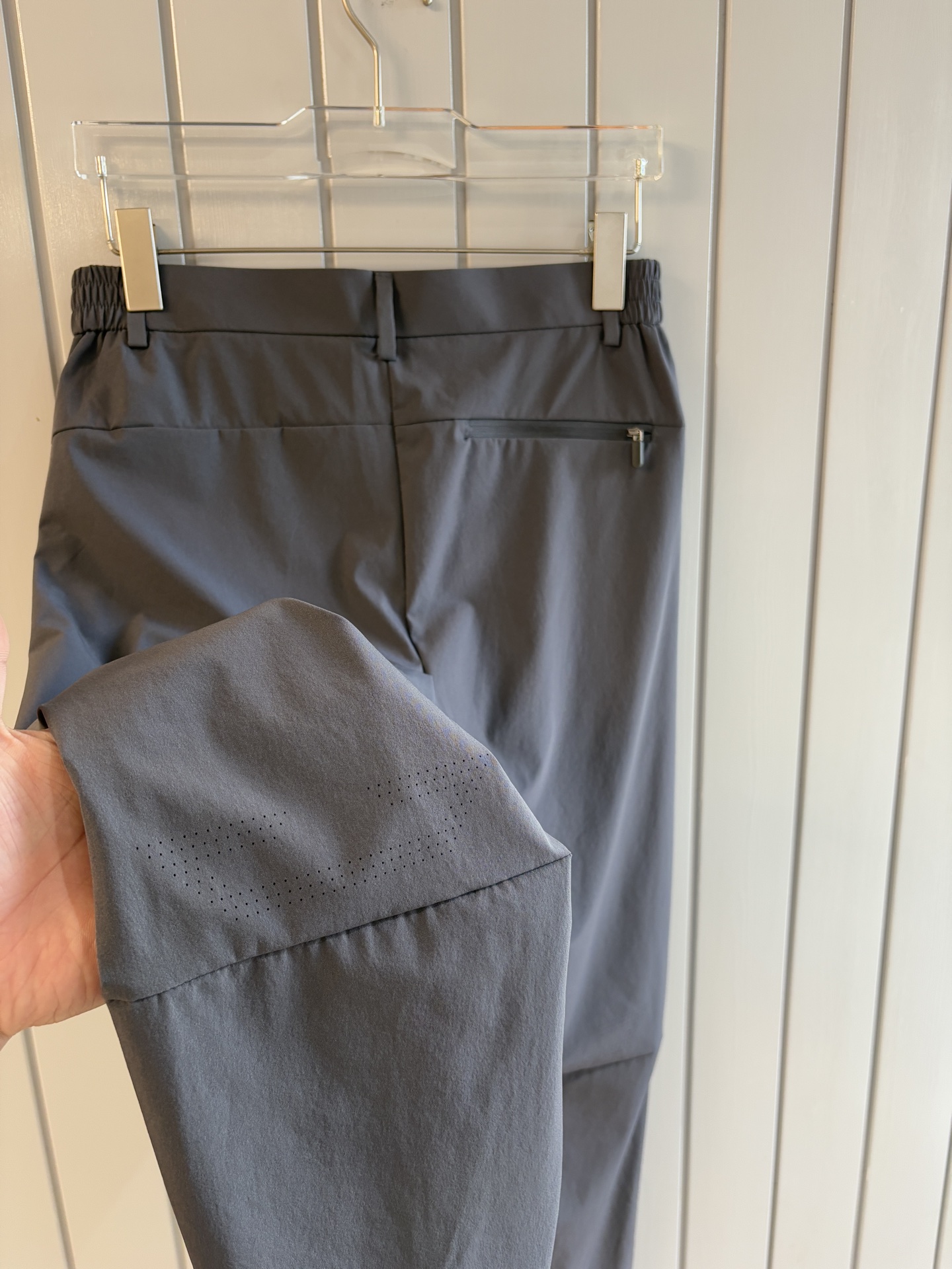 始祖鸟 官网同步 经典户外 工装裤 颜色超级正 海外同步发型 今年流行趋势 进口科技面料 M-3XL