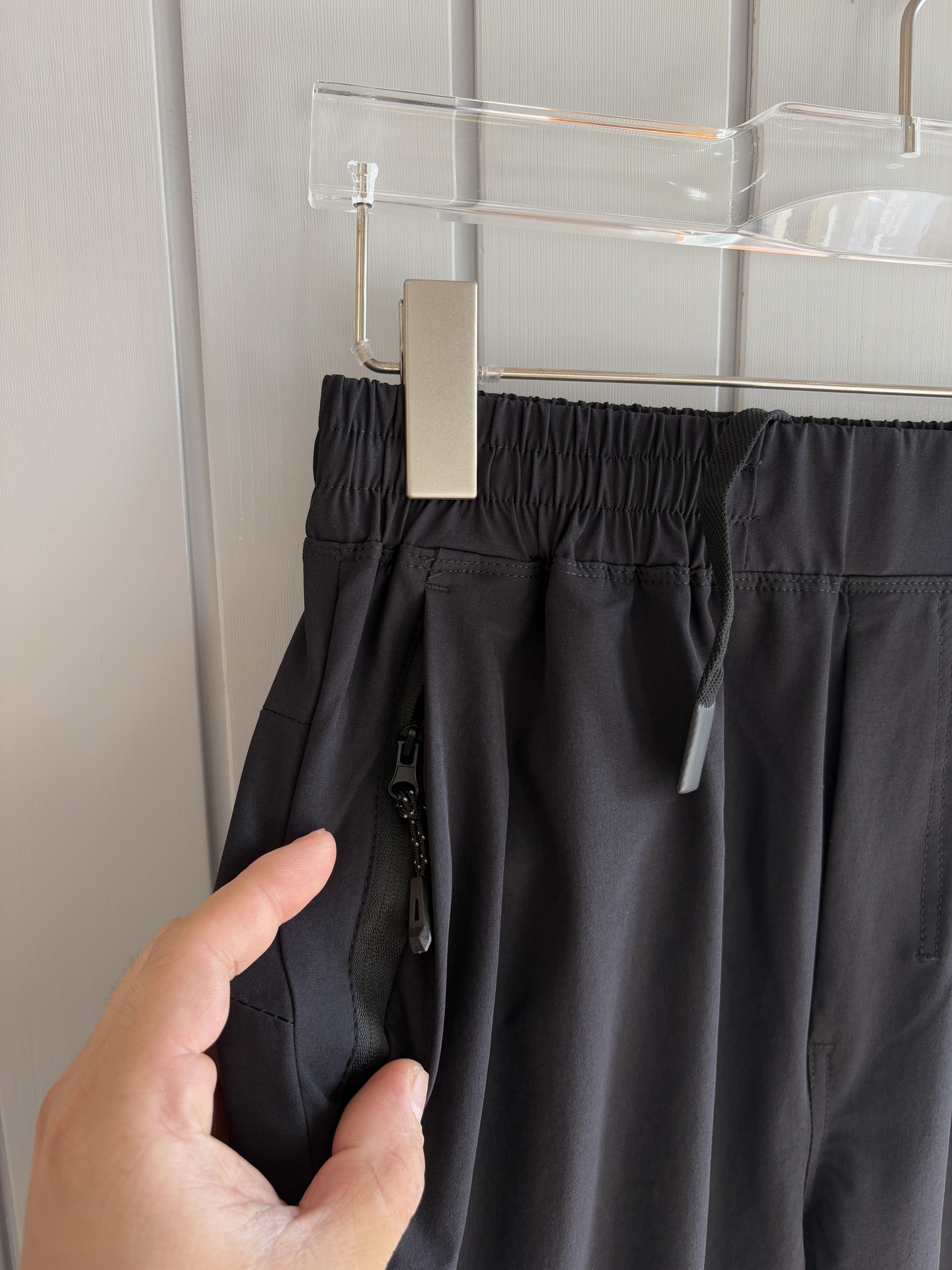 始祖鸟 官网同步 经典户外 工装裤 颜色超级正 海外同步发型 今年流行趋势 进口科技面料 M-3XL