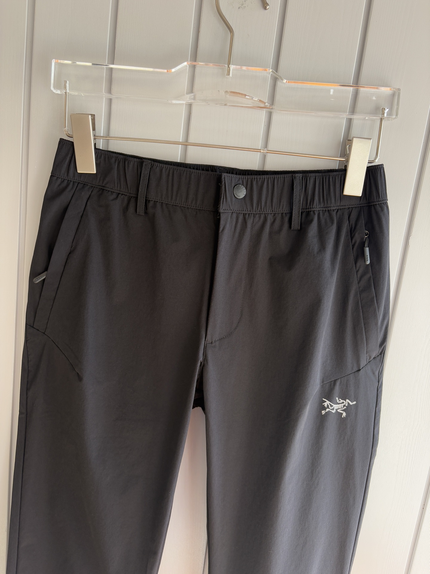 始祖鸟 官网同步 经典户外 工装裤 颜色超级正 海外同步发型 今年流行趋势 进口科技面料 M-3XL