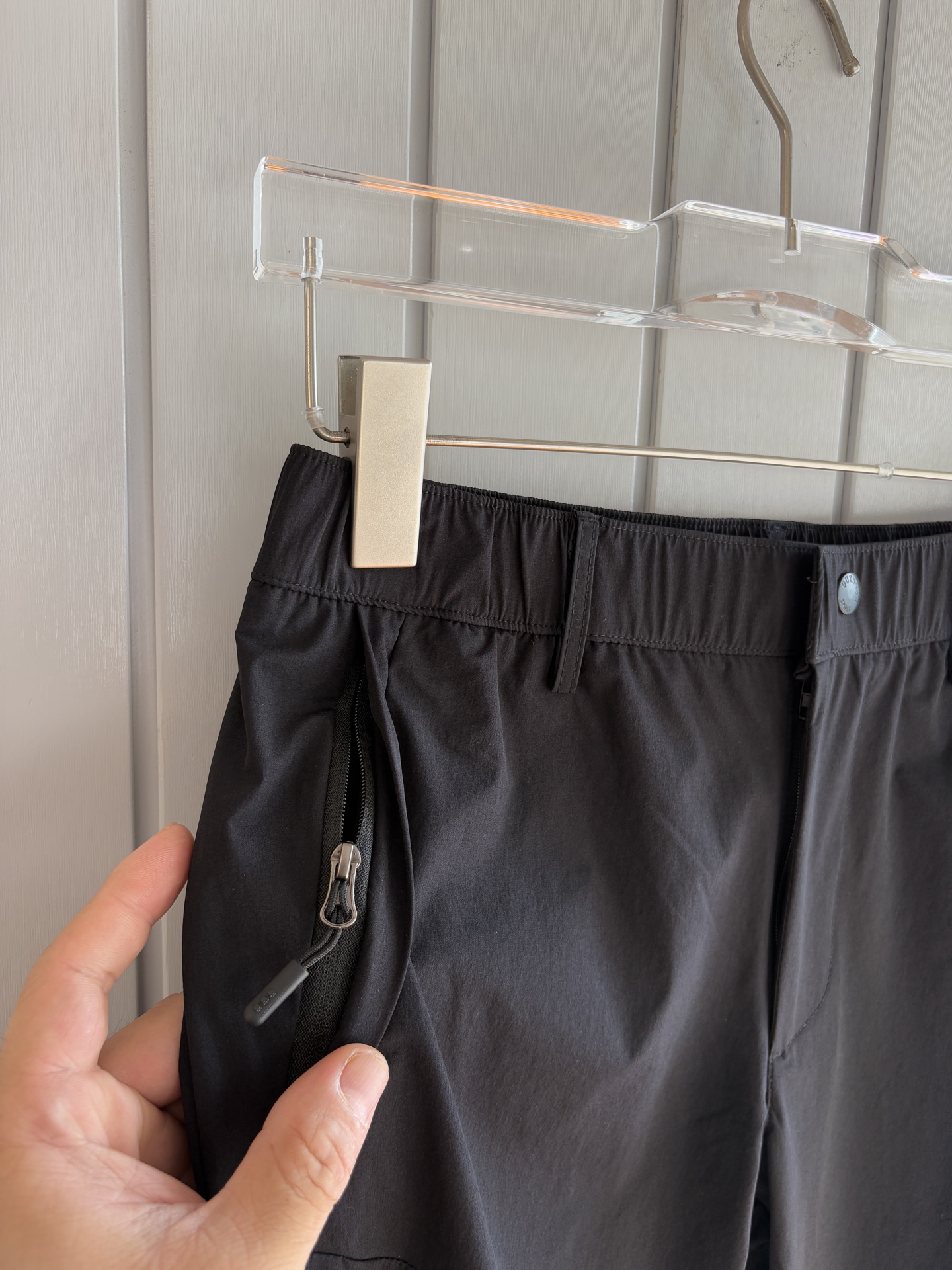 始祖鸟 官网同步 经典户外 工装裤 颜色超级正 海外同步发型 今年流行趋势 进口科技面料 M-3XL