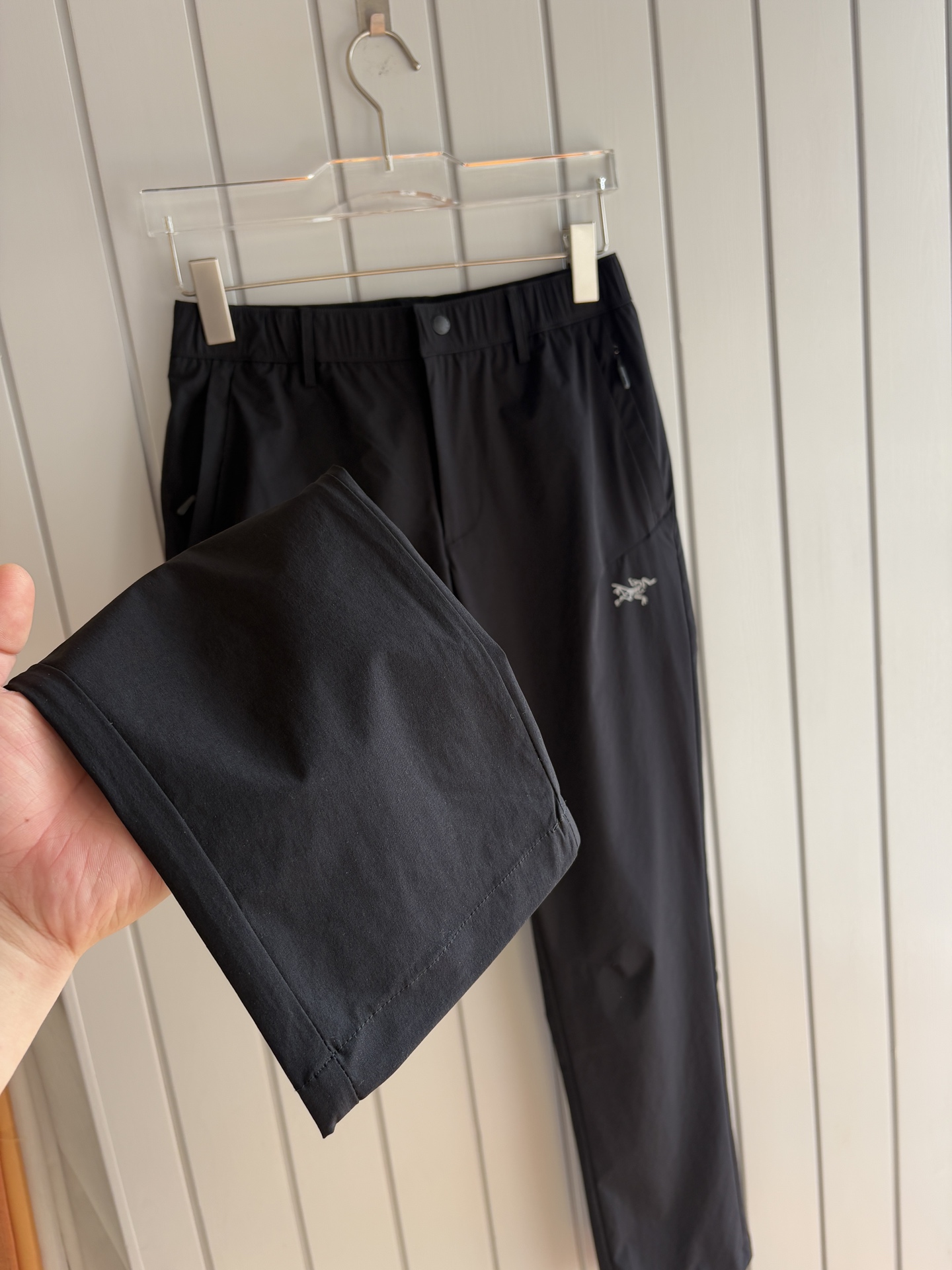 始祖鸟 官网同步 经典户外 工装裤 颜色超级正 海外同步发型 今年流行趋势 进口科技面料 M-3XL