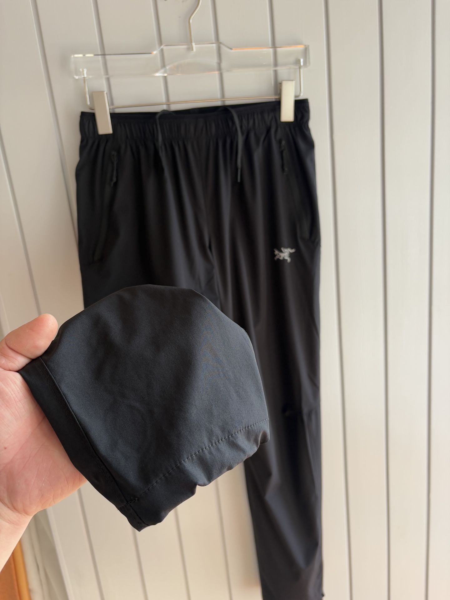 始祖鸟 官网同步 经典户外 工装裤 颜色超级正 海外同步发型 今年流行趋势 进口科技面料 M-3XL