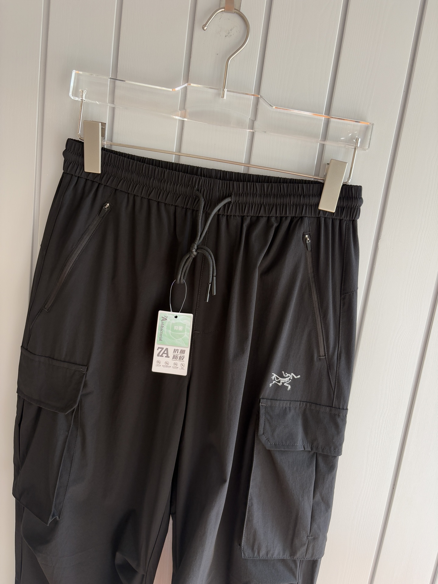 始祖鸟 官网同步 经典户外 工装裤 颜色超级正 海外同步发型 今年流行趋势 进口科技面料 M-3XL