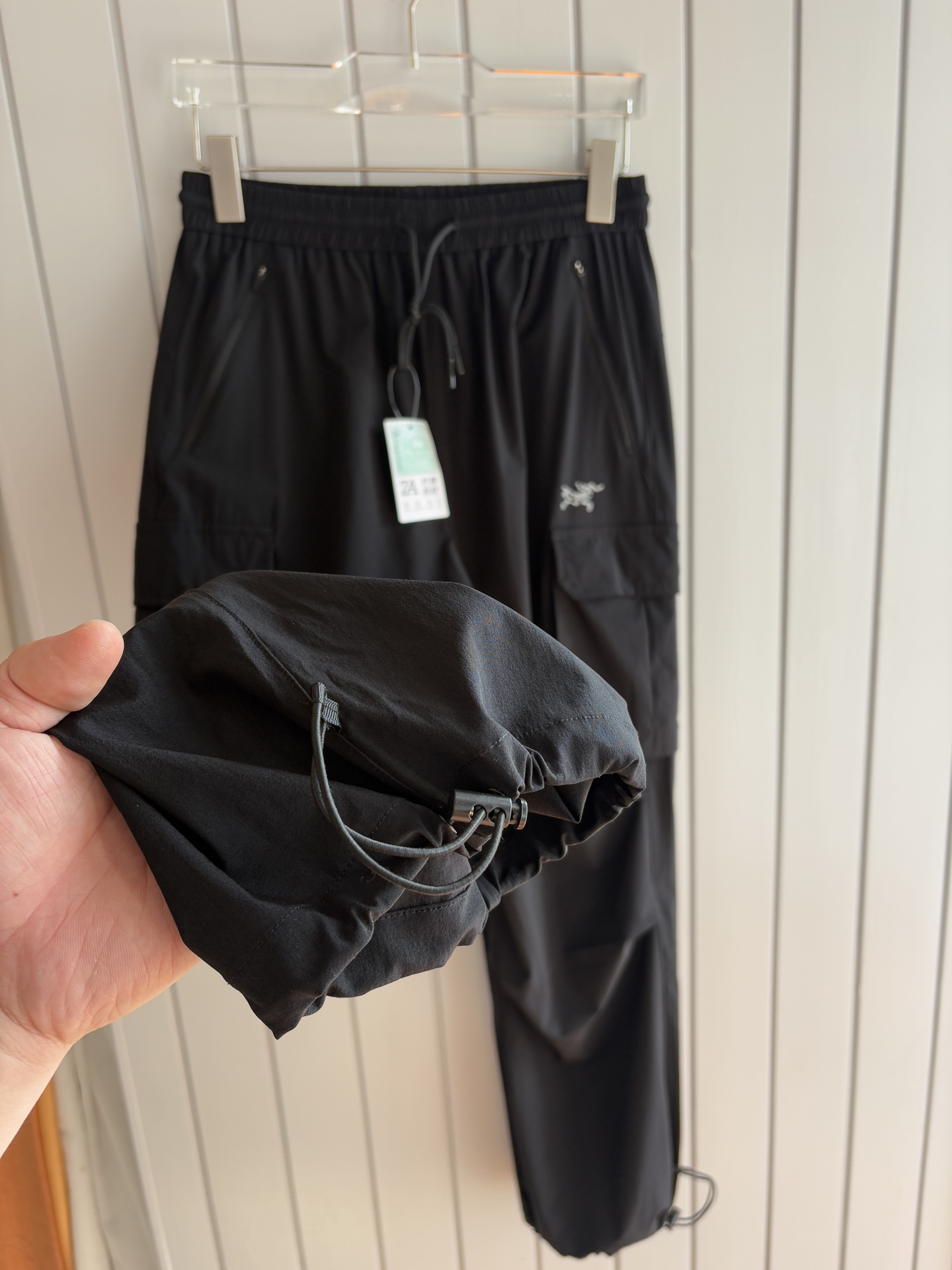 始祖鸟 官网同步 经典户外 工装裤 颜色超级正 海外同步发型 今年流行趋势 进口科技面料 M-3XL