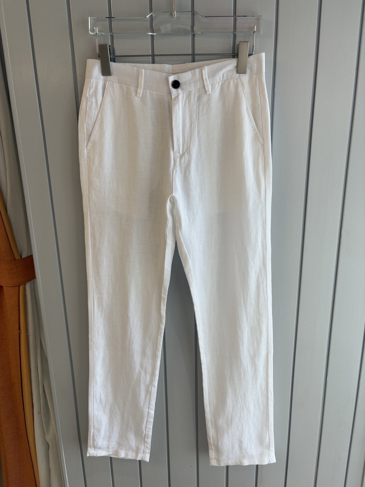 NO:454474,L, spring and summer embroidery logo % full hemp fashion casual pants pants Uncontrollable creation dynamic and attractive, perfect dress makes fashionable business casual easy to break. Natural fine fiber rain dew thread + silk fiber blended material, made of golden ratio combed textile, very light and soft texture, with moisture absorption and heat dissipation and breathability, cool and wide. Neat threading sewing, elastic drawstring waist + embroidery logo decoration opens a new perspective of modern and fashionable seasoning luxury. M-3XL;006,, gold,alexander wang19860909L、春夏刺绣标识 ％全麻时尚休闲裤 裤子 无节制的创造动感兼具吸引力,完美着装让时尚商务休闲轻而易举的攻破. 天然细纤维雨露麻料＋丝质纤维混纺材质,黄金比例精梳纺织而成,质地非常轻盈轻薄柔软,具有吸湿散热与透气的效果,凉爽挺阔. 工整的走线缝制,弹力抽绳腰间＋刺绣标识装饰开启现代时尚的调味剂奢华的新视角. M-3XL;006,,gold,alexander wang,Men's clothing