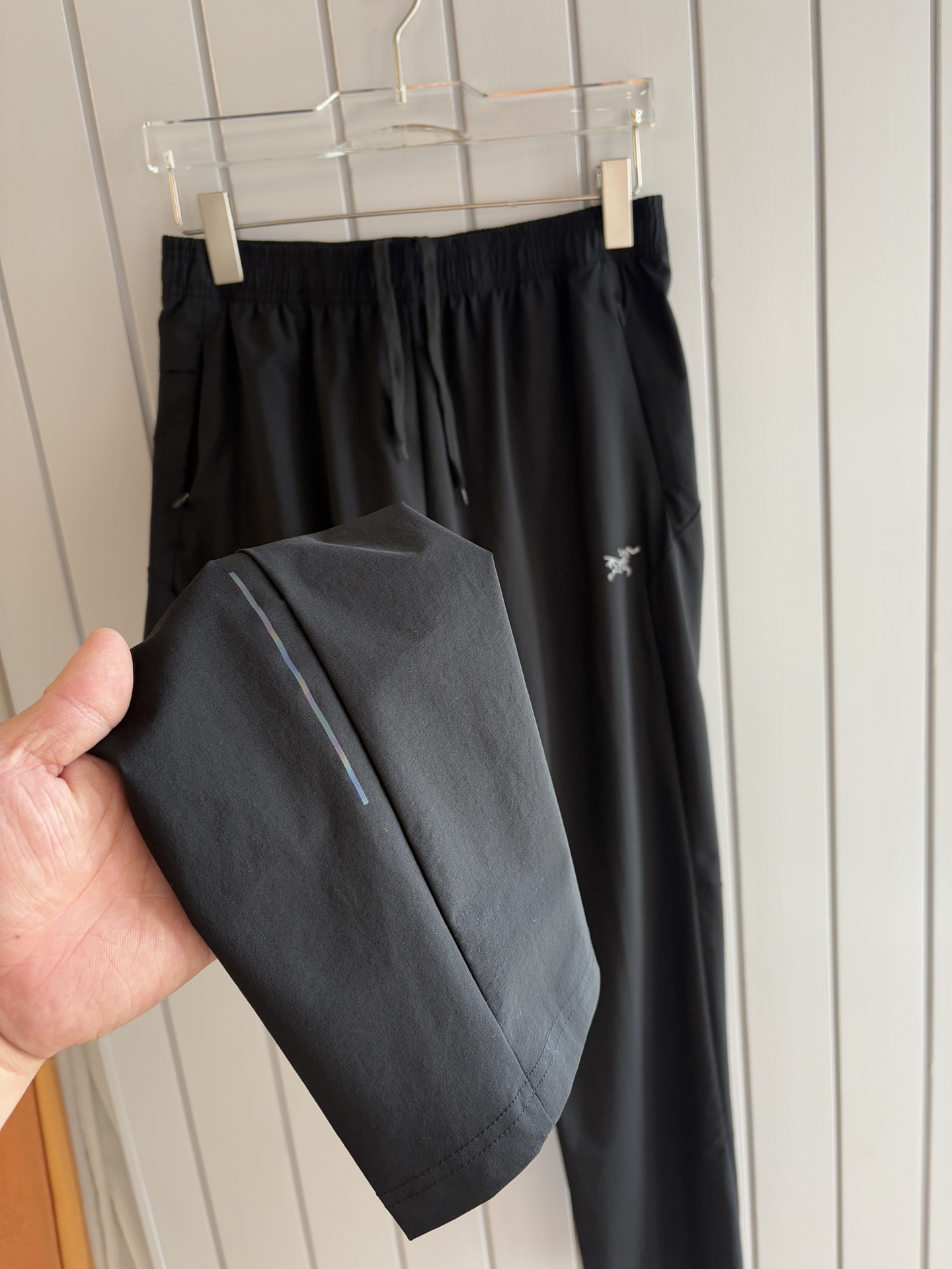 始祖鸟 官网同步 经典户外 工装裤 颜色超级正 海外同步发型 今年流行趋势 进口科技面料 M-XXXL