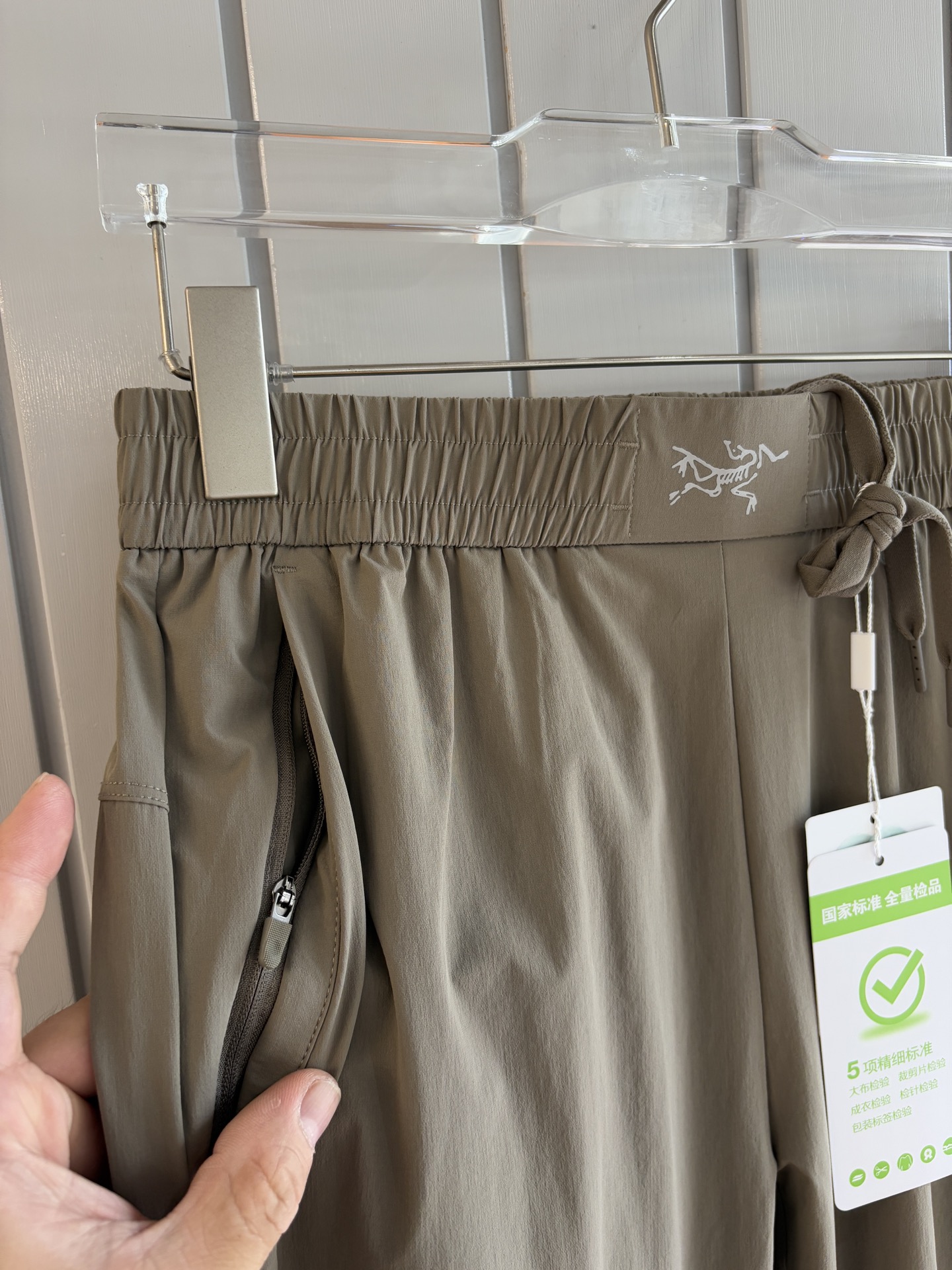 ARC'TERYX始祖鸟 爆款休闲裤 高弹显瘦百搭休闲裤 采用客供高密度登山布四面弹面料！耐磨防泼水的功