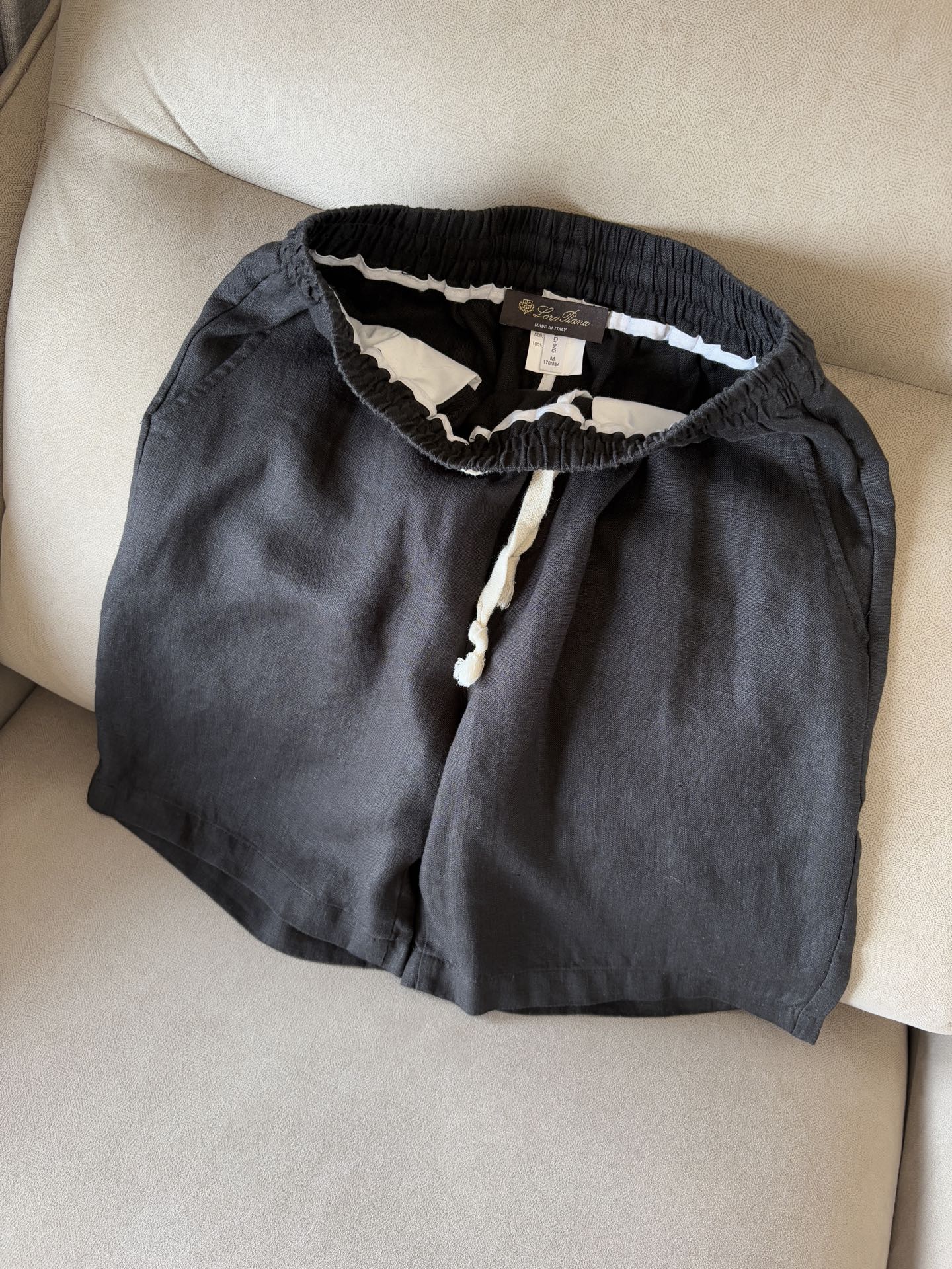 lP🆕年夏季新款100%纯亚麻简约百搭薄款透气休闲五分裤👖，面料柔软舒适透气&休闲百搭颜色：白色、黑色、