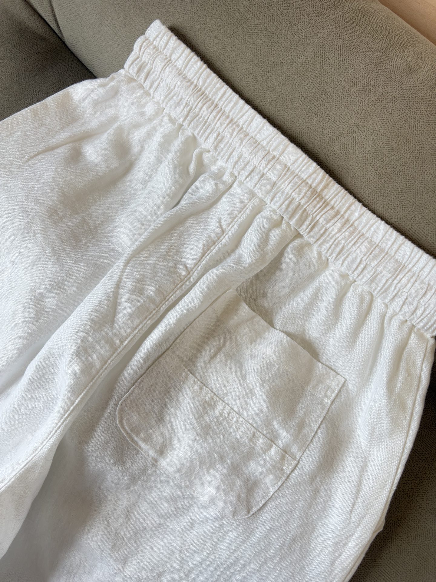 lP🆕年夏季新款100%纯亚麻简约百搭薄款透气休闲五分裤👖，面料柔软舒适透气&休闲百搭颜色：白色、黑色、