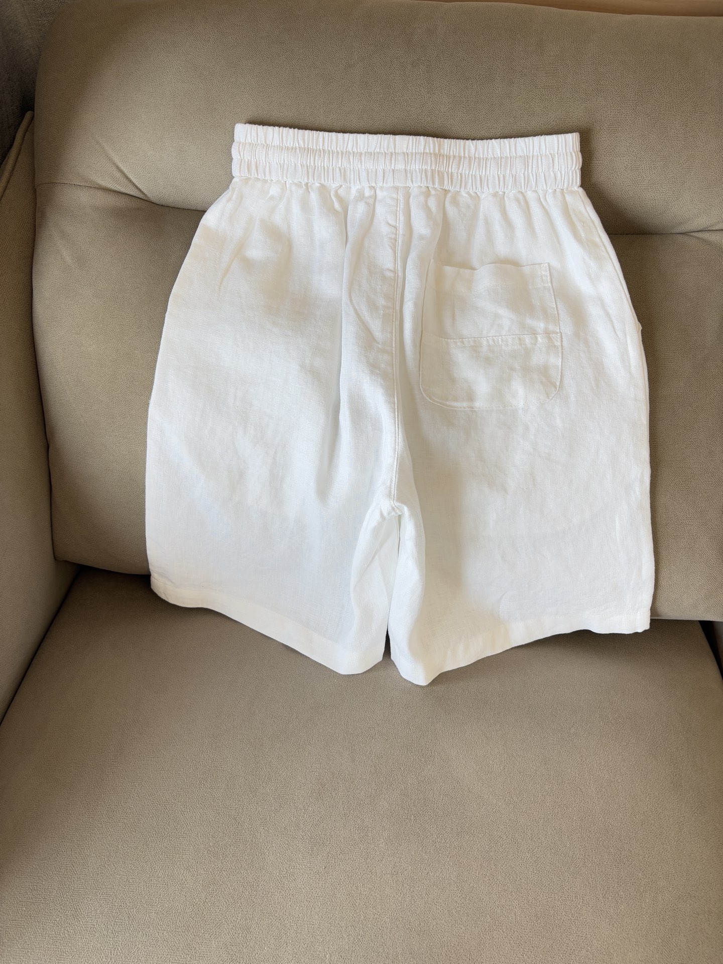 lP🆕年夏季新款100%纯亚麻简约百搭薄款透气休闲五分裤👖，面料柔软舒适透气&休闲百搭颜色：白色、黑色、