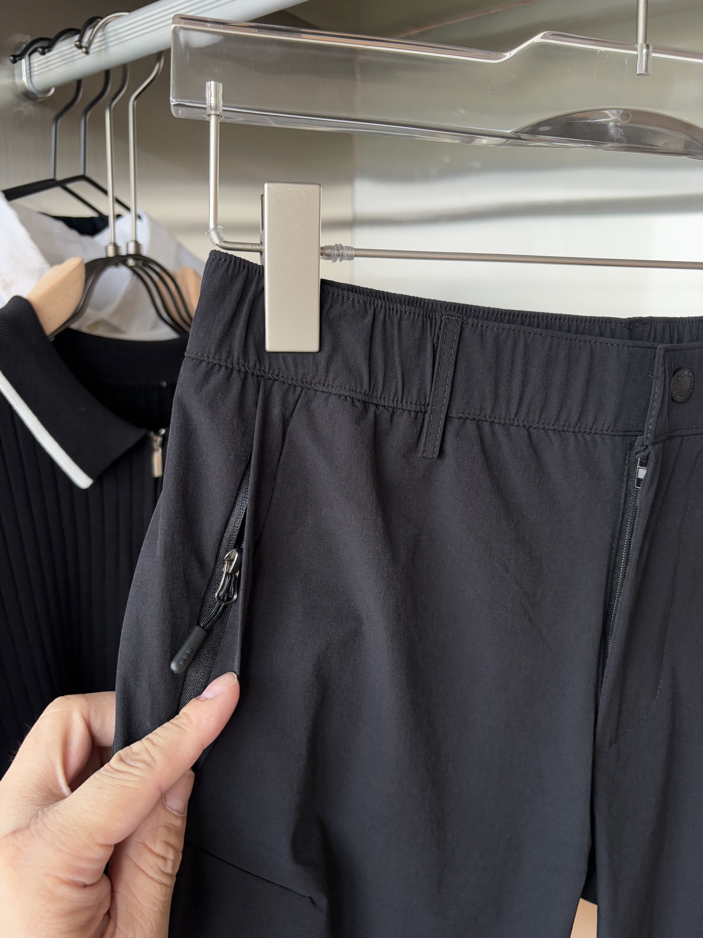 始祖鸟 官网同步 经典户外 工装裤 颜色超级正 海外同步发型 今年流行趋势 进口科技面料 M-3XL