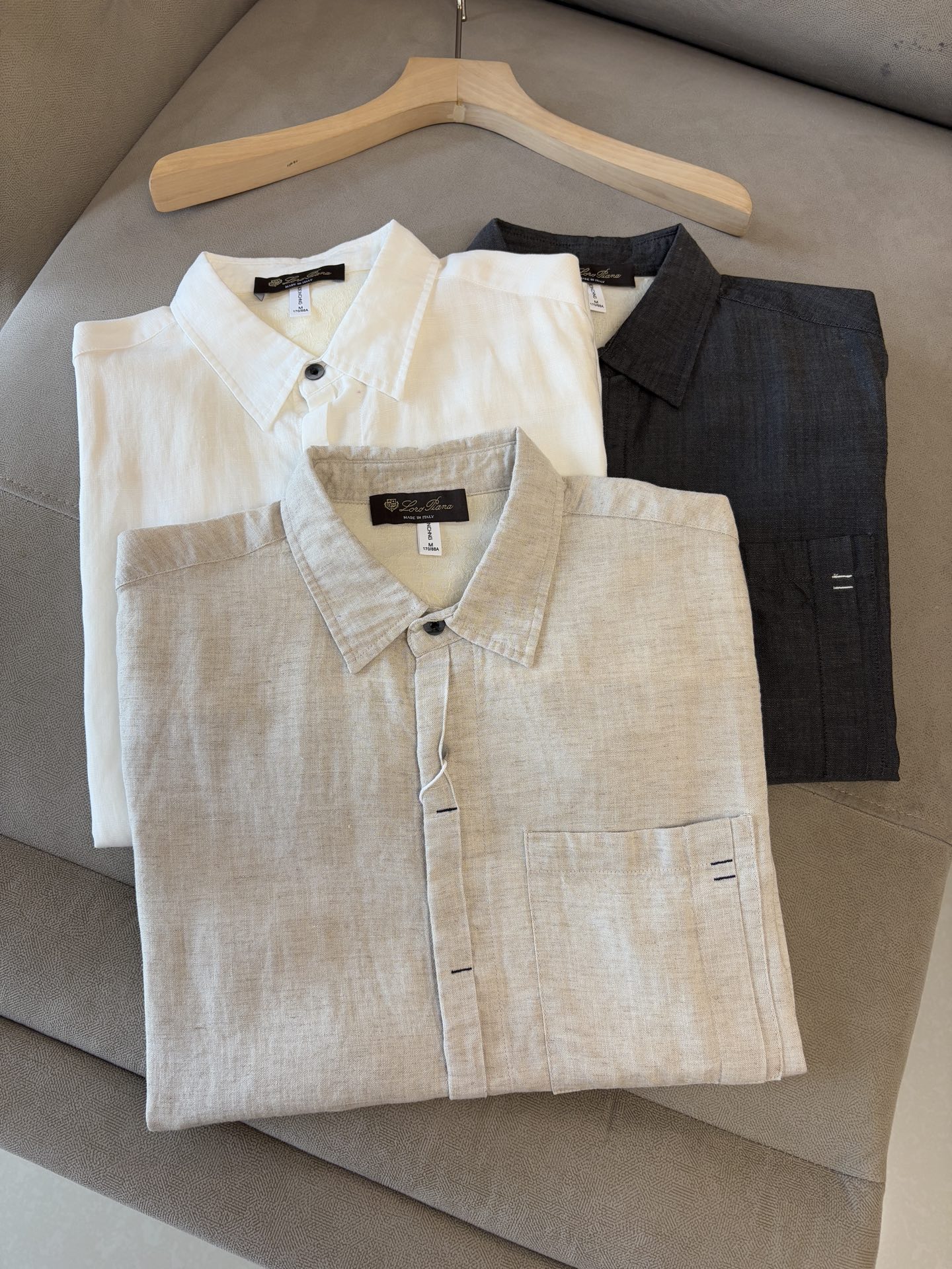 NO:456237,Lp autumn new style lyesel linen casual long-sleeved shirt, comfortable and breathable fabric & fashionable and versatile color gray, white, original hemp color Size M-3XL, loro piana, alexander wang19860909Lp年秋季新款莱赛尔亚麻休闲长袖衬衣,面料舒适透气&时尚百搭 颜色灰色、白色、原麻色 尺码M-3XL,,loro piana,alexander wang,Men's clothing