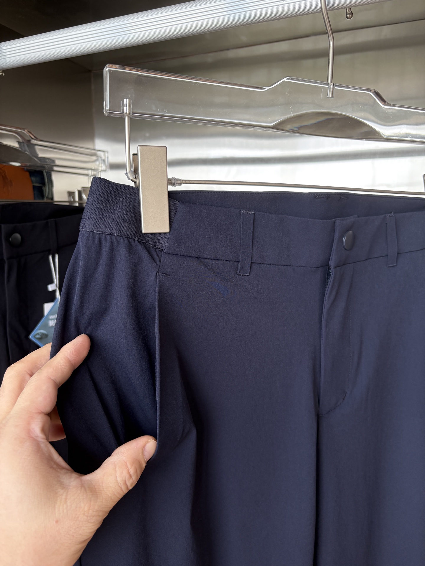  始祖鸟 官网同步 经典户外 工装裤 颜色超级正  海外同步发型 今年流行趋势 进口科技面料 M-3XL