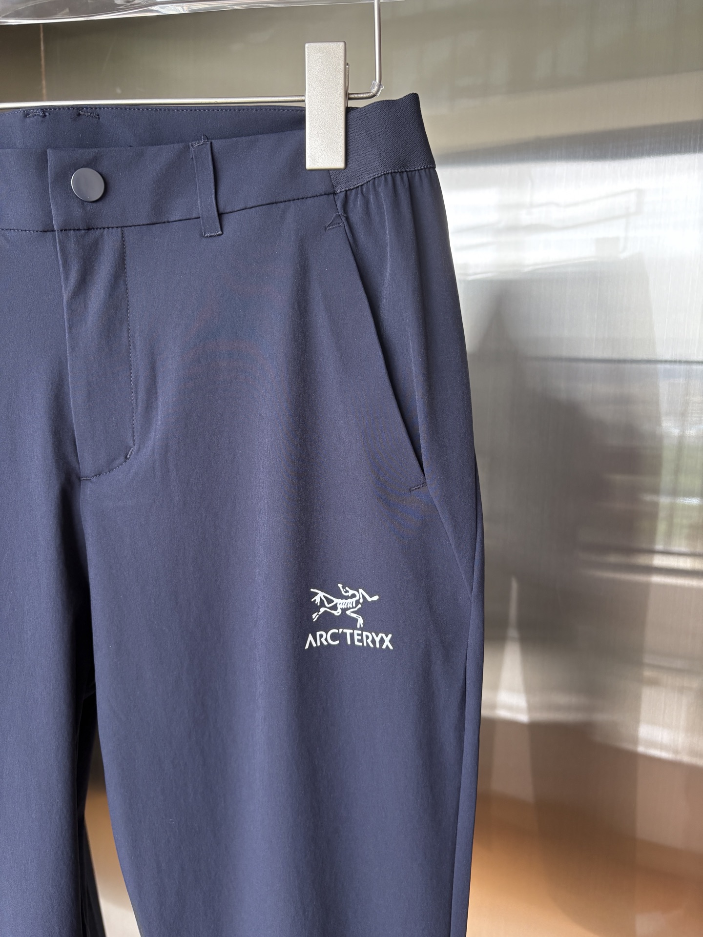  始祖鸟 官网同步 经典户外 工装裤 颜色超级正  海外同步发型 今年流行趋势 进口科技面料 M-3XL