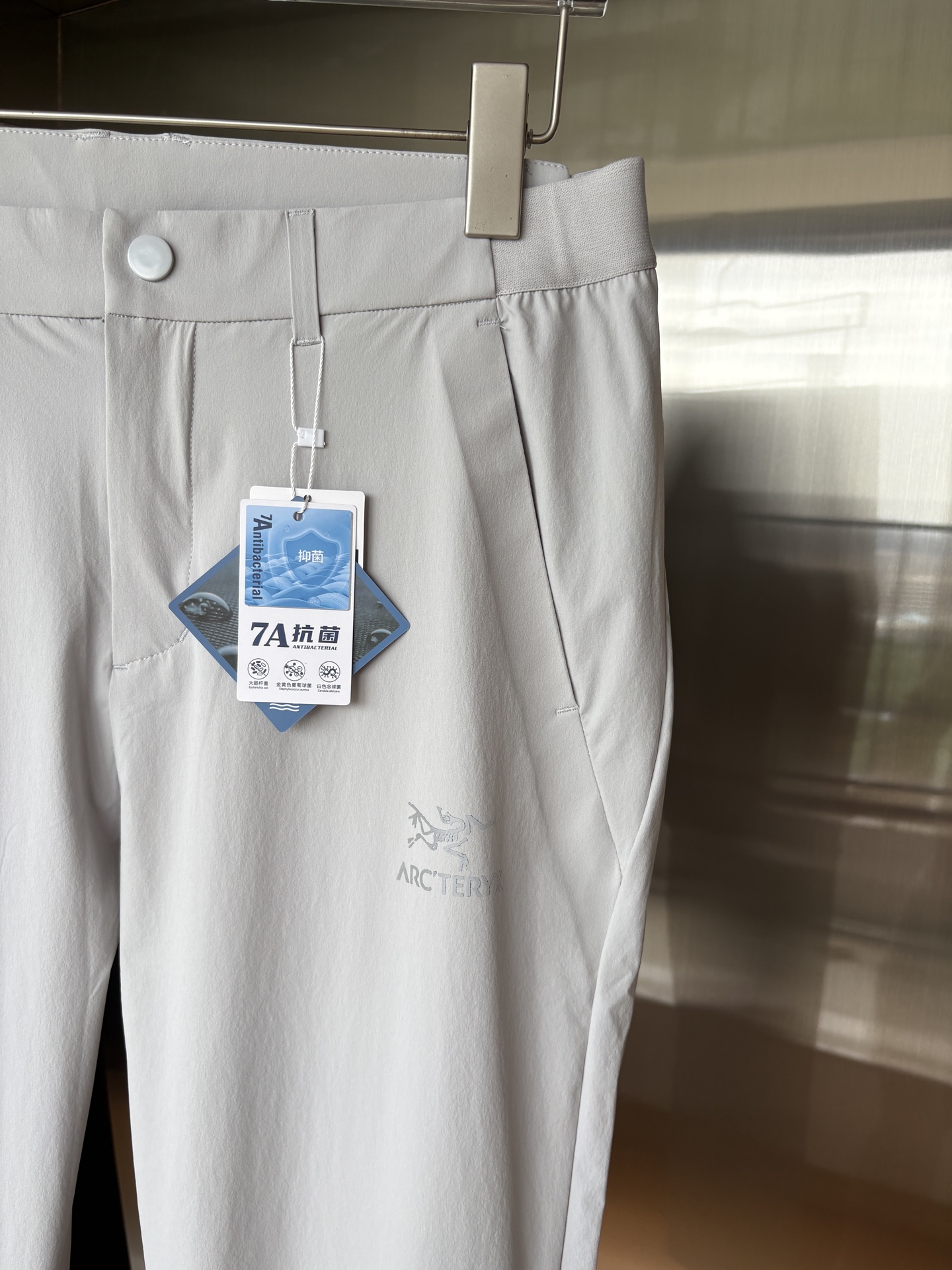  始祖鸟 官网同步 经典户外 工装裤 颜色超级正  海外同步发型 今年流行趋势 进口科技面料 M-3XL