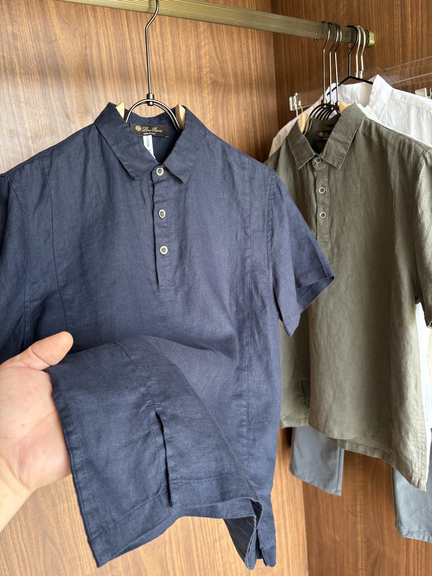 L家2025新款100%亚麻男士短袖，男装界的天花板，这款翻领麻料衫短袖精准到每一针的细腻工艺，完全区别