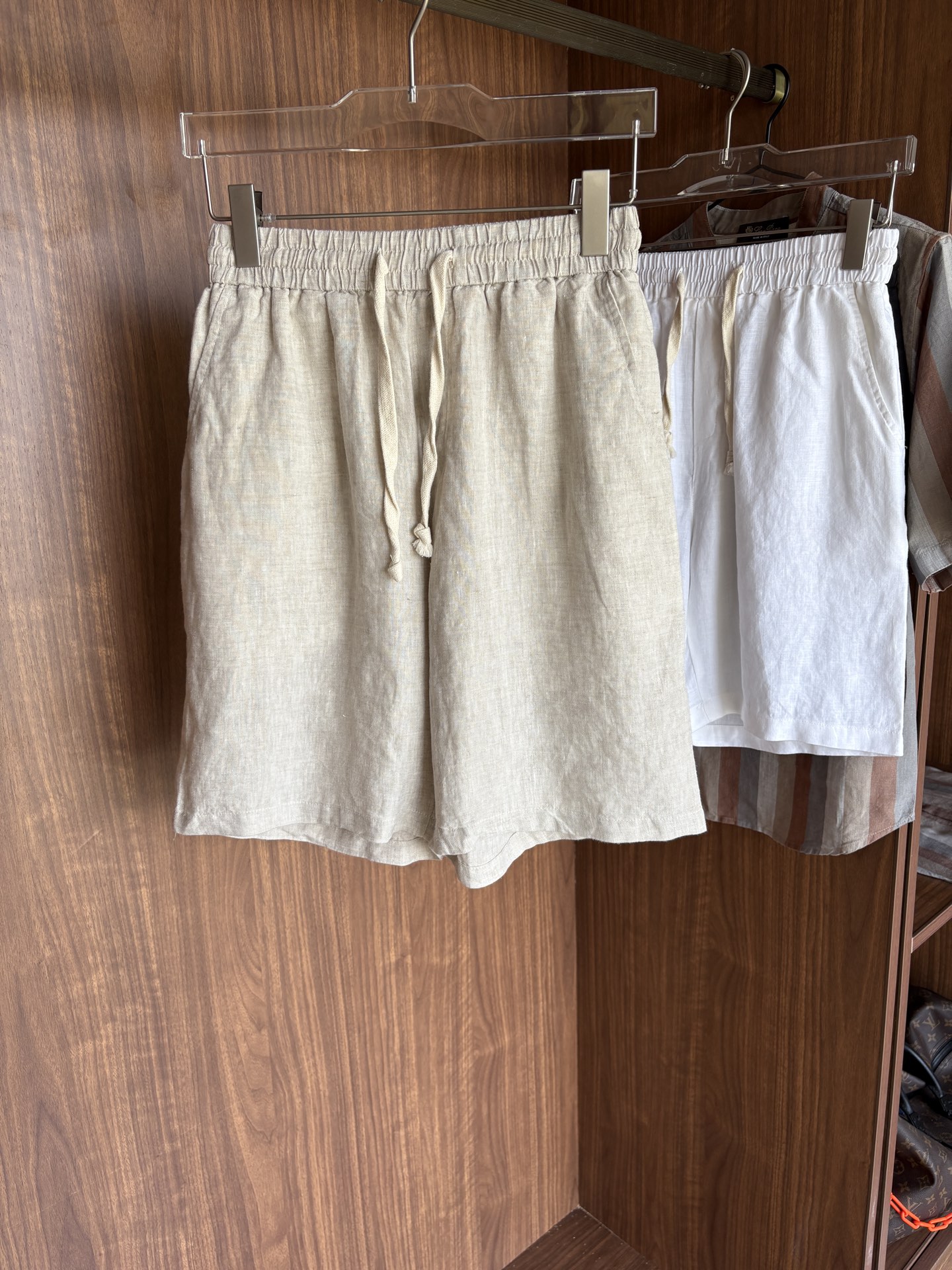 lP🆕年夏季新款100%纯亚麻简约百搭薄款透气休闲五分裤👖，面料柔软舒适透气&休闲百搭颜色：白色、黑色、