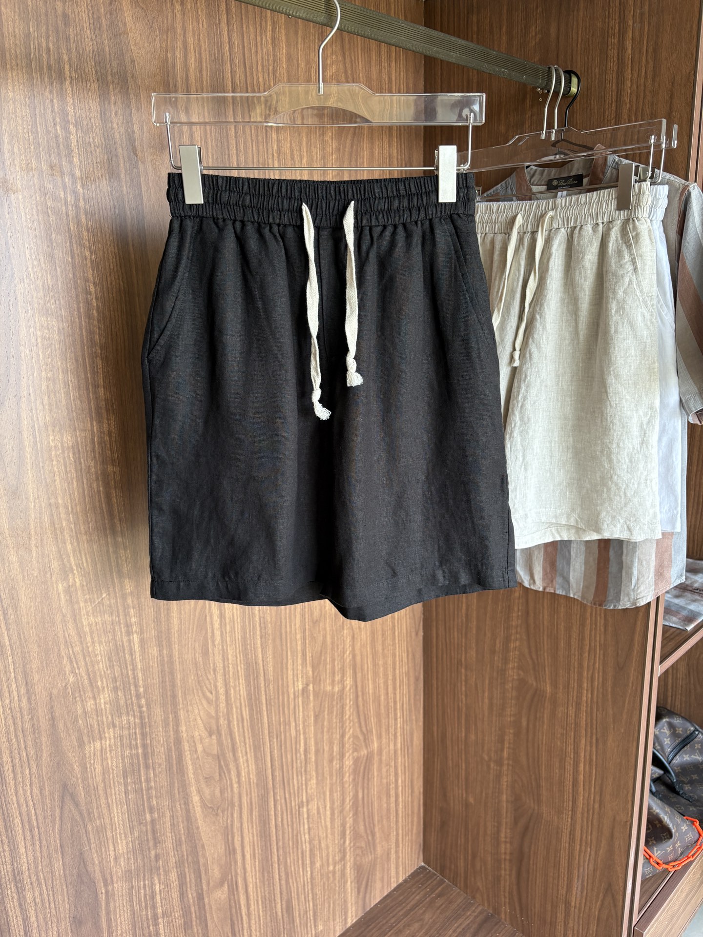 NO:486557,New pure linen simple and versatile thin breathable casual pinch pants, soft, comfortable and breathable & casual versatile color white, black, original terry color Size M-3xL, loro piana, alexander wang19860909L年夏季新款纯亚麻简约百搭薄款透气休闲五分裤,面料柔软舒适透气&休闲百搭 颜色白色、黑色、原麻色 尺码M-3xL,,loro piana,alexander wang,Men's clothing