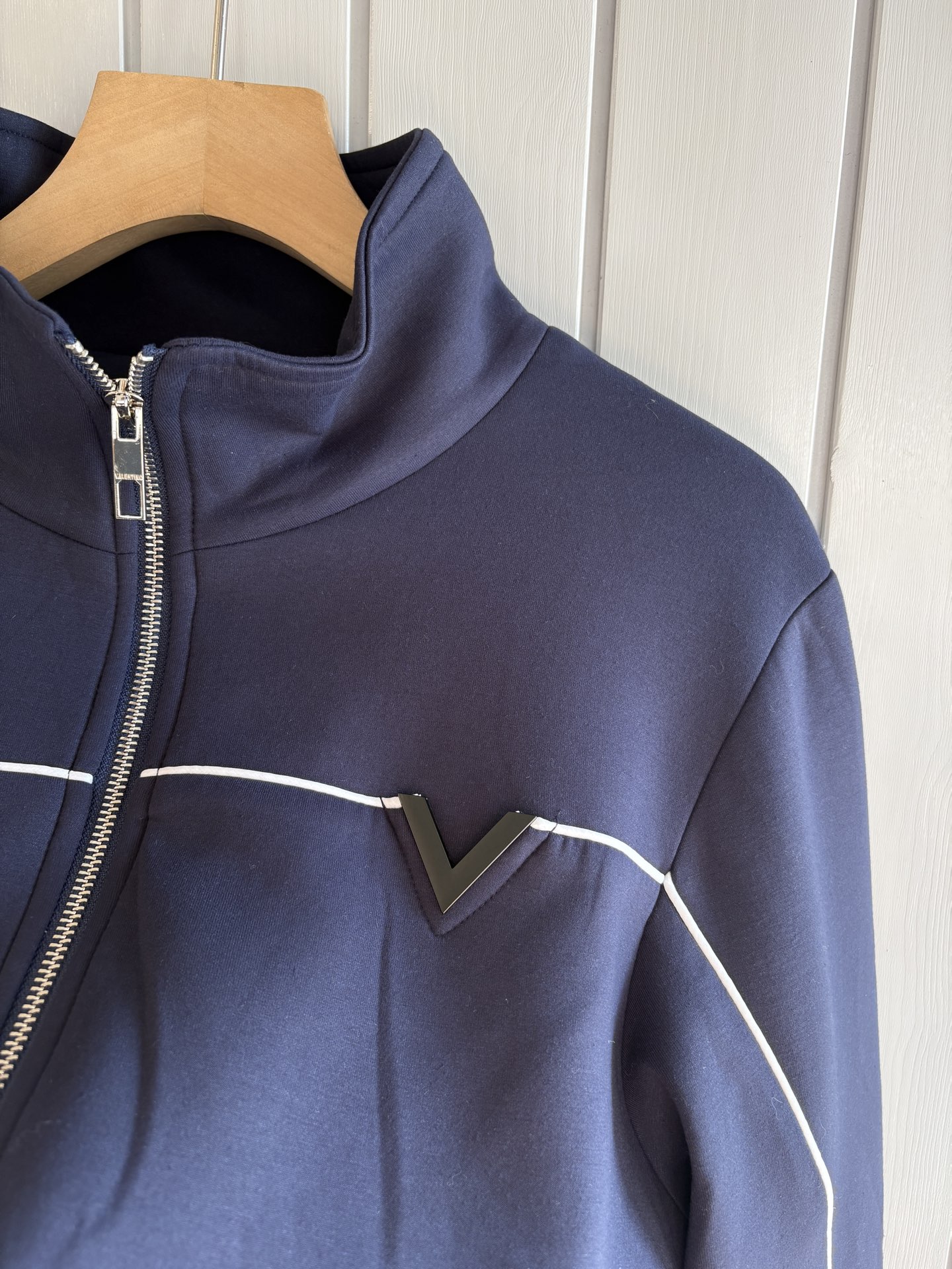 重磅推荐 男士套装 简约百搭款，不挑人穿，腰部松紧抽绳设计 出口订单标准，所有细节处理都非常到位；采用特