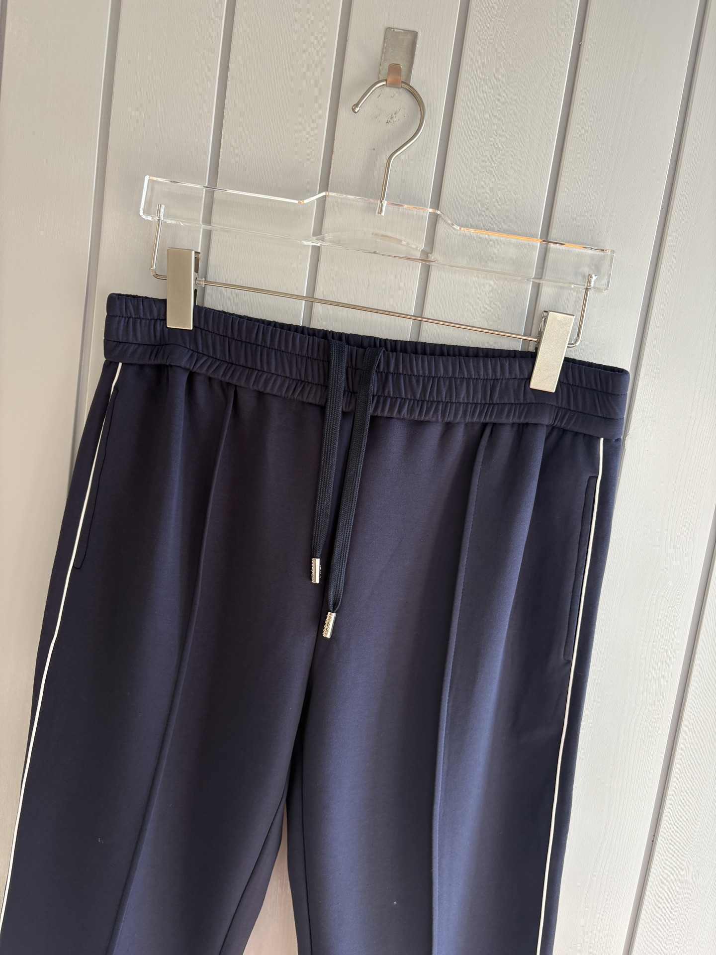 重磅推荐 男士套装 简约百搭款，不挑人穿，腰部松紧抽绳设计 出口订单标准，所有细节处理都非常到位；采用特