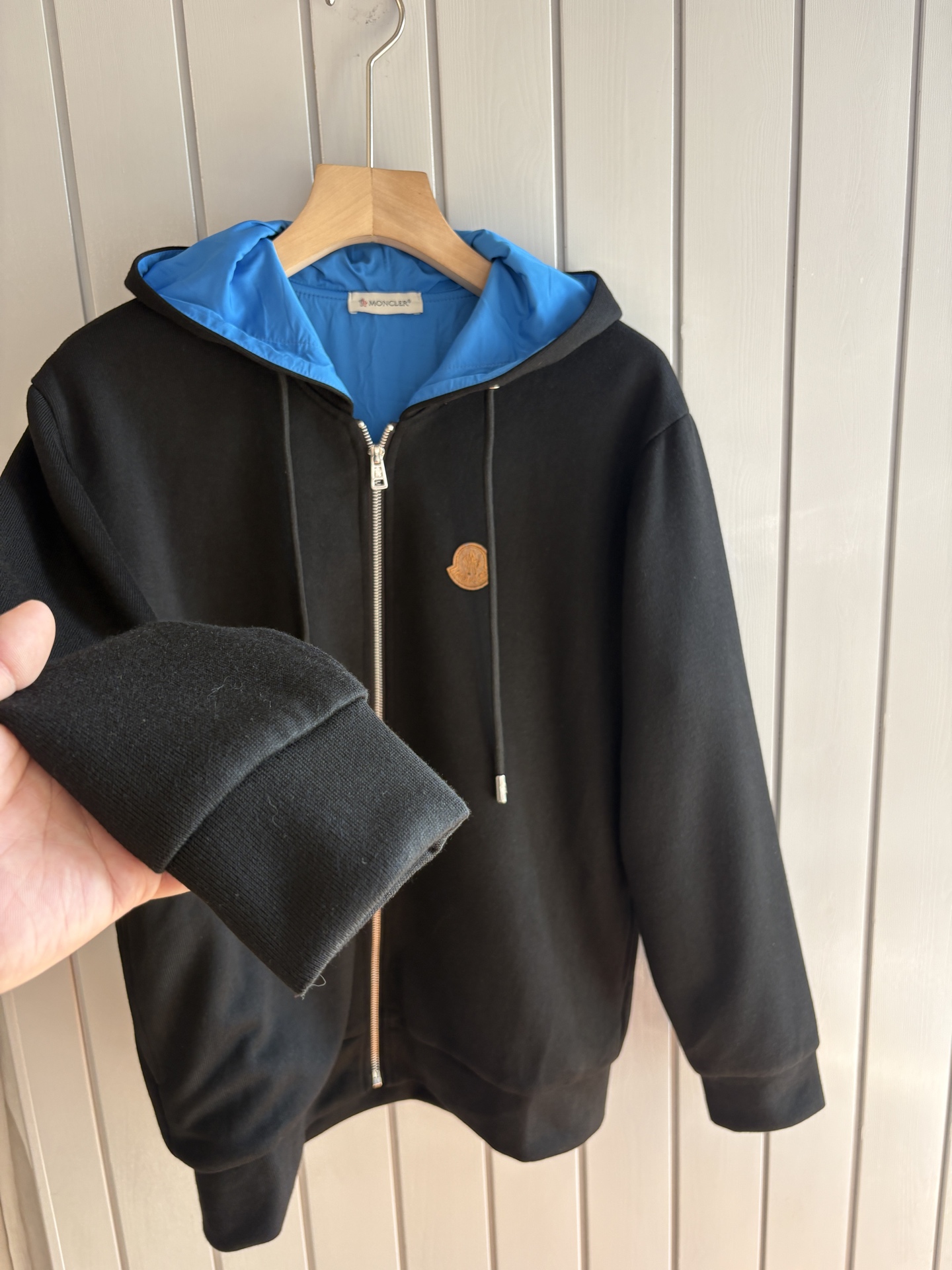 重磅推荐 男士套装 简约百搭款，不挑人穿，腰部松紧抽绳设计 出口订单标准，所有细节处理都非常到位；采用特